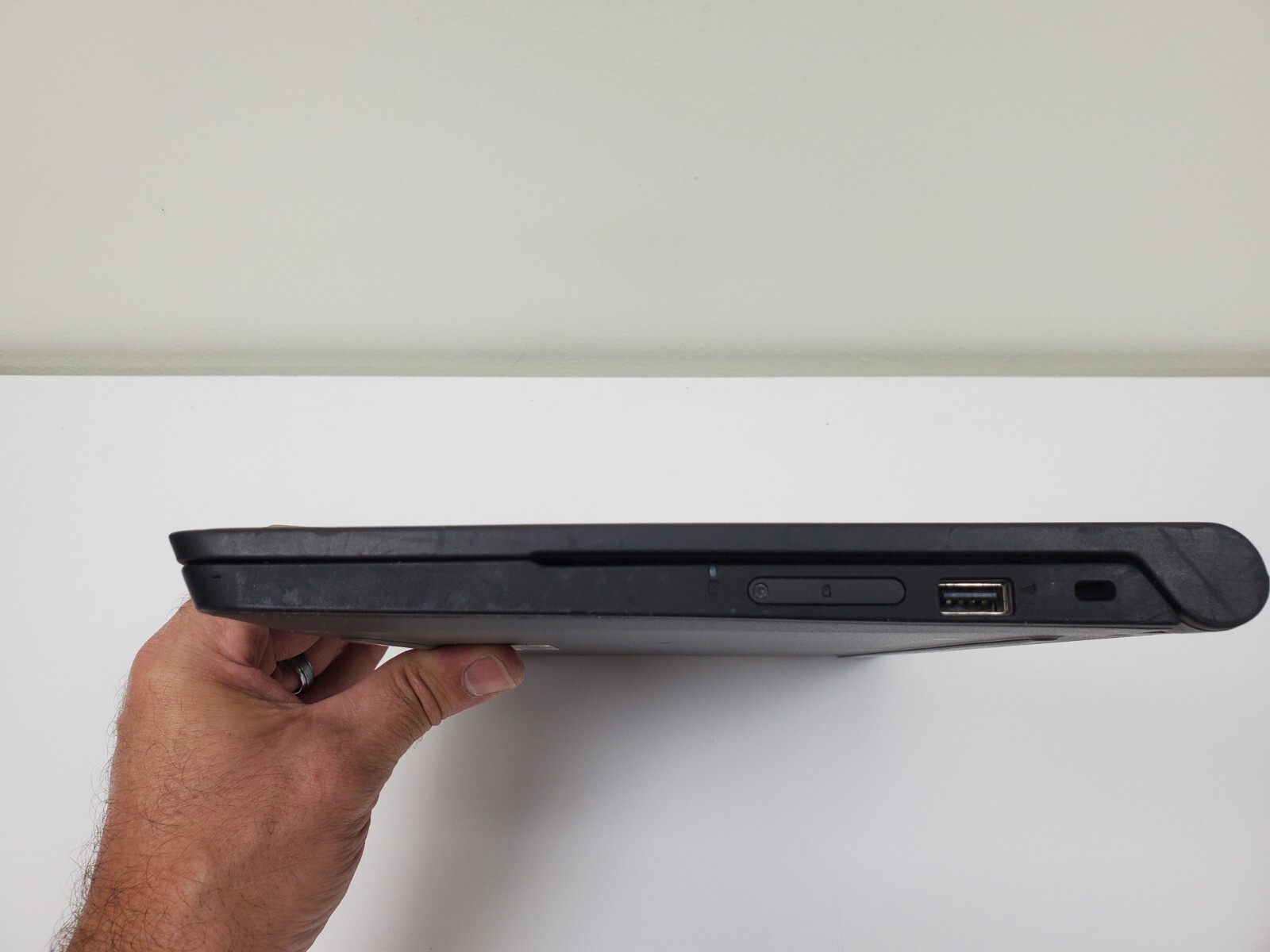 Dell Chromebook 11.6 inch (16GB, Intel Celeron, 2.16 GHz, 2GB) Laptop – Black –