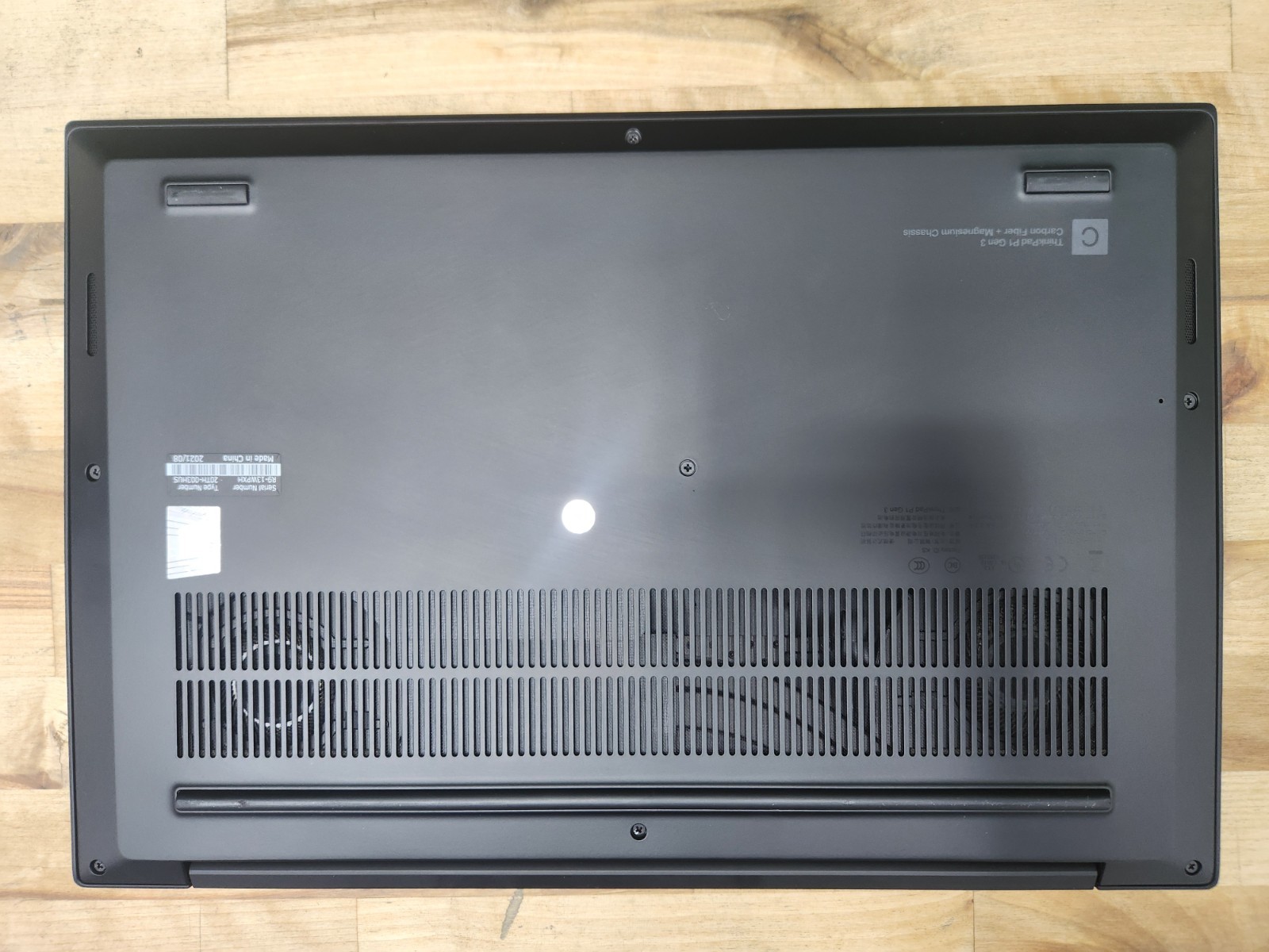 Lenovo ThinkPad P1 Gen 3 15.6″ FHD i9-10885H 32GB 1TB SSD Quadro T2000 GREAT ~