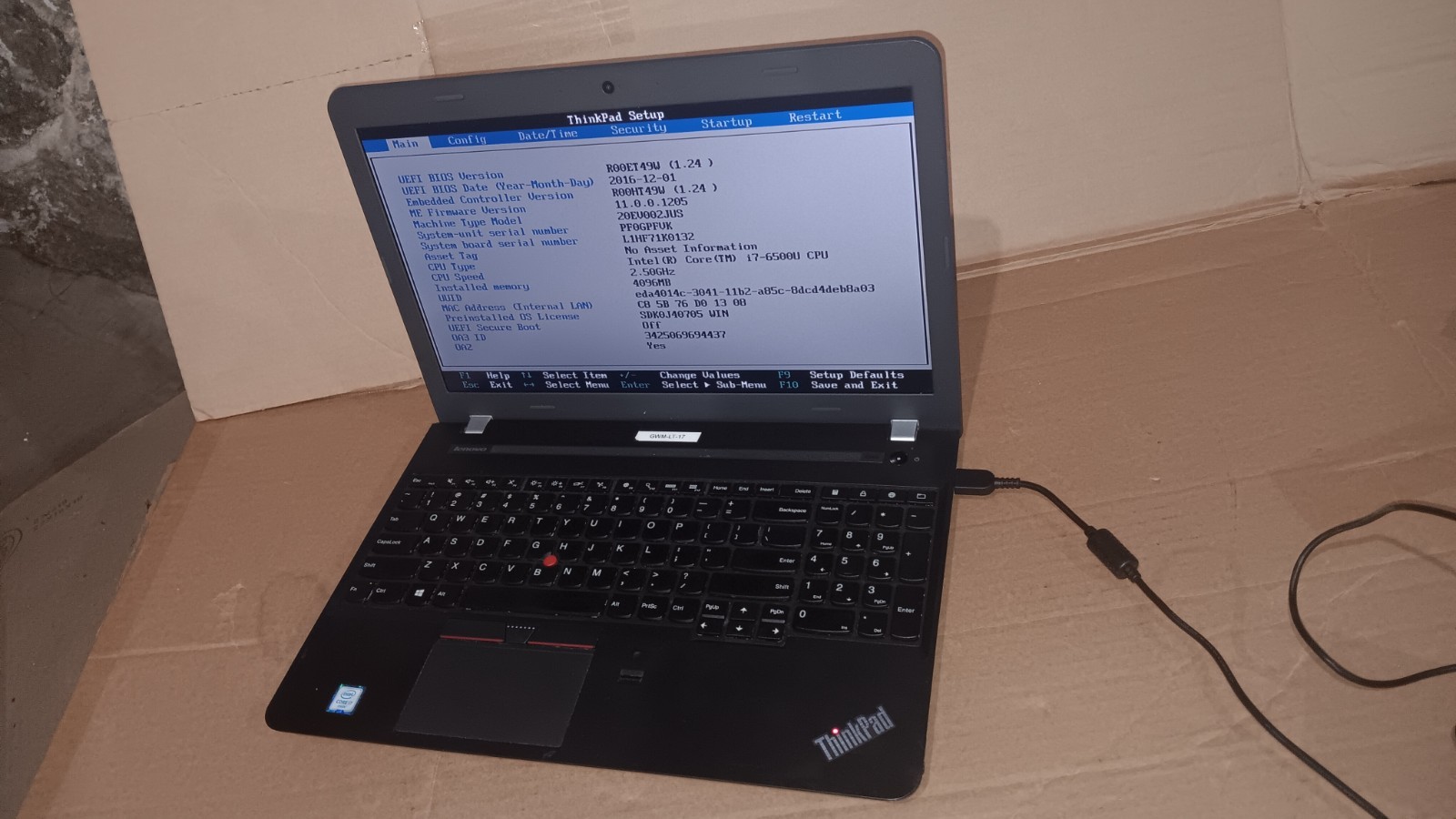 Lenovo Thinkpad E560 Laptop intel core i7-6500U @ 2.50 GHZ 15.6″ LCD Screen