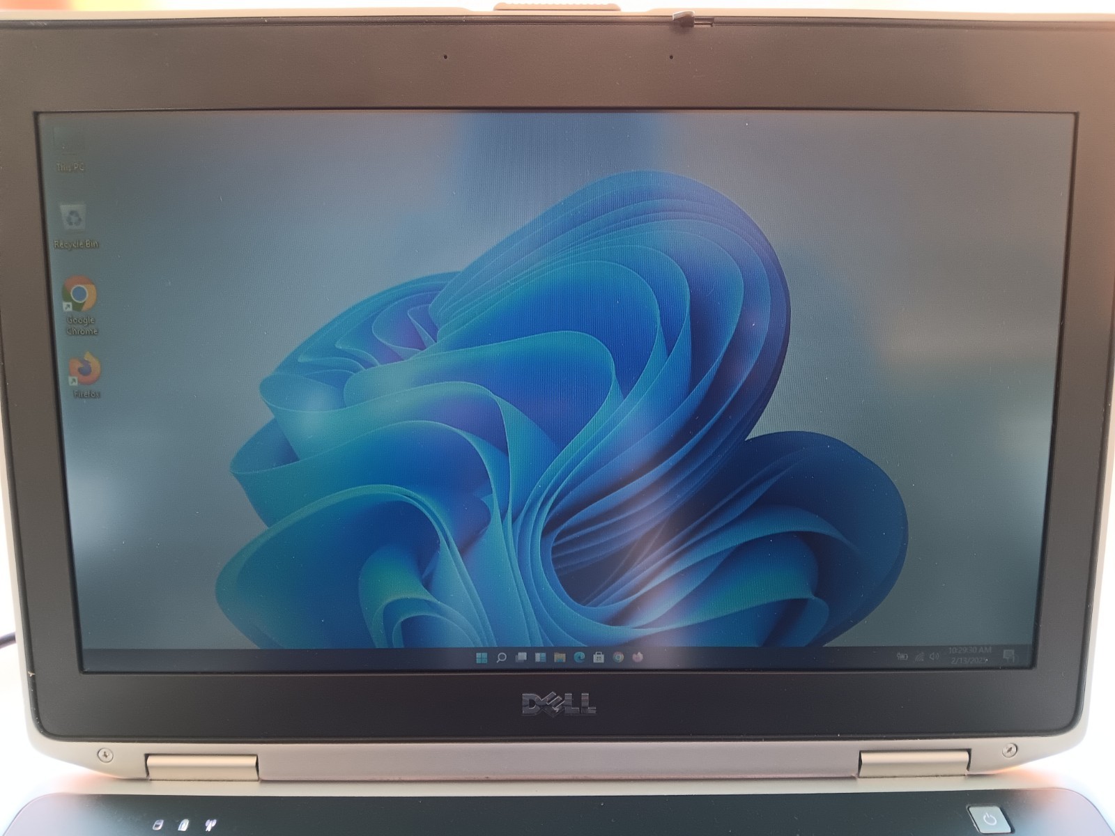 DELL LAPTOP WINDOWS 11/Android 12 8GB RAM Intel Core I5