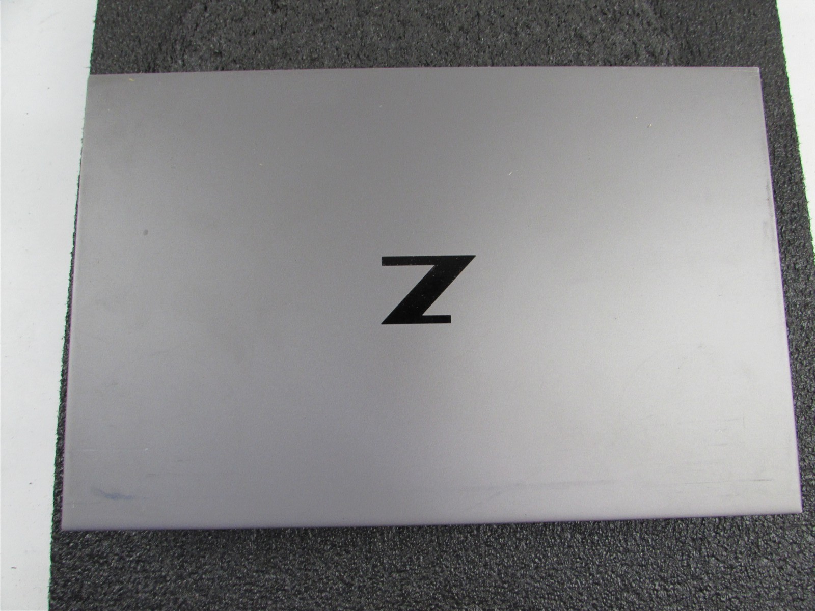 HP ZBOOK STUDIO (G8) 1920X1080 FHD I9-11950H 1TB SSD 32GB RAM RTX A3000 NO O.S