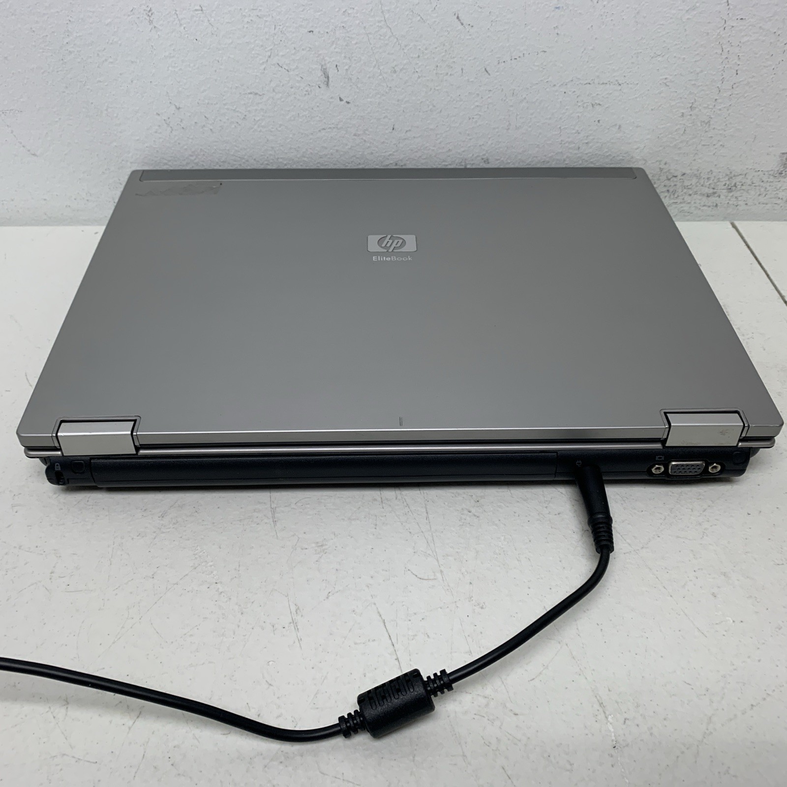 HP Elitebook 6930p Core 2 Duo P8700 4GB Ram 128 Gb SSD Wind 10 Pro Read Descr