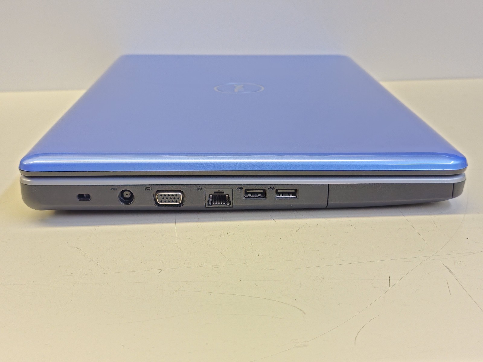 Dell Inspiron 1750 17.3″ Core2Duo T6600 + 4GB + 500GB + Windows 7 Home TESTED
