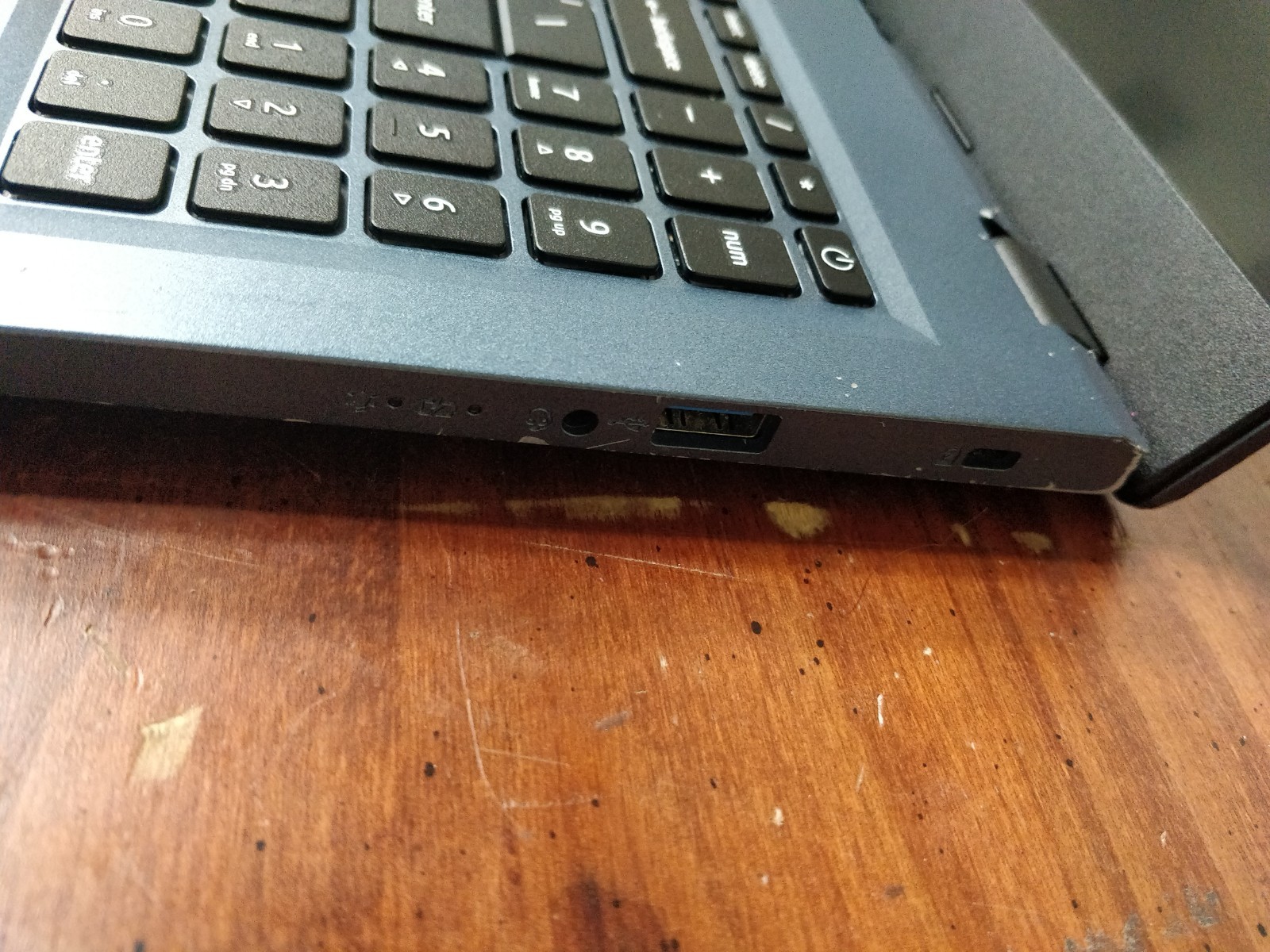 Acer Aspire 3 A315-24PT AMD Ryzen 5-7520U@2.80GHz 8GB RAM NO DRIVE PARTS 9017