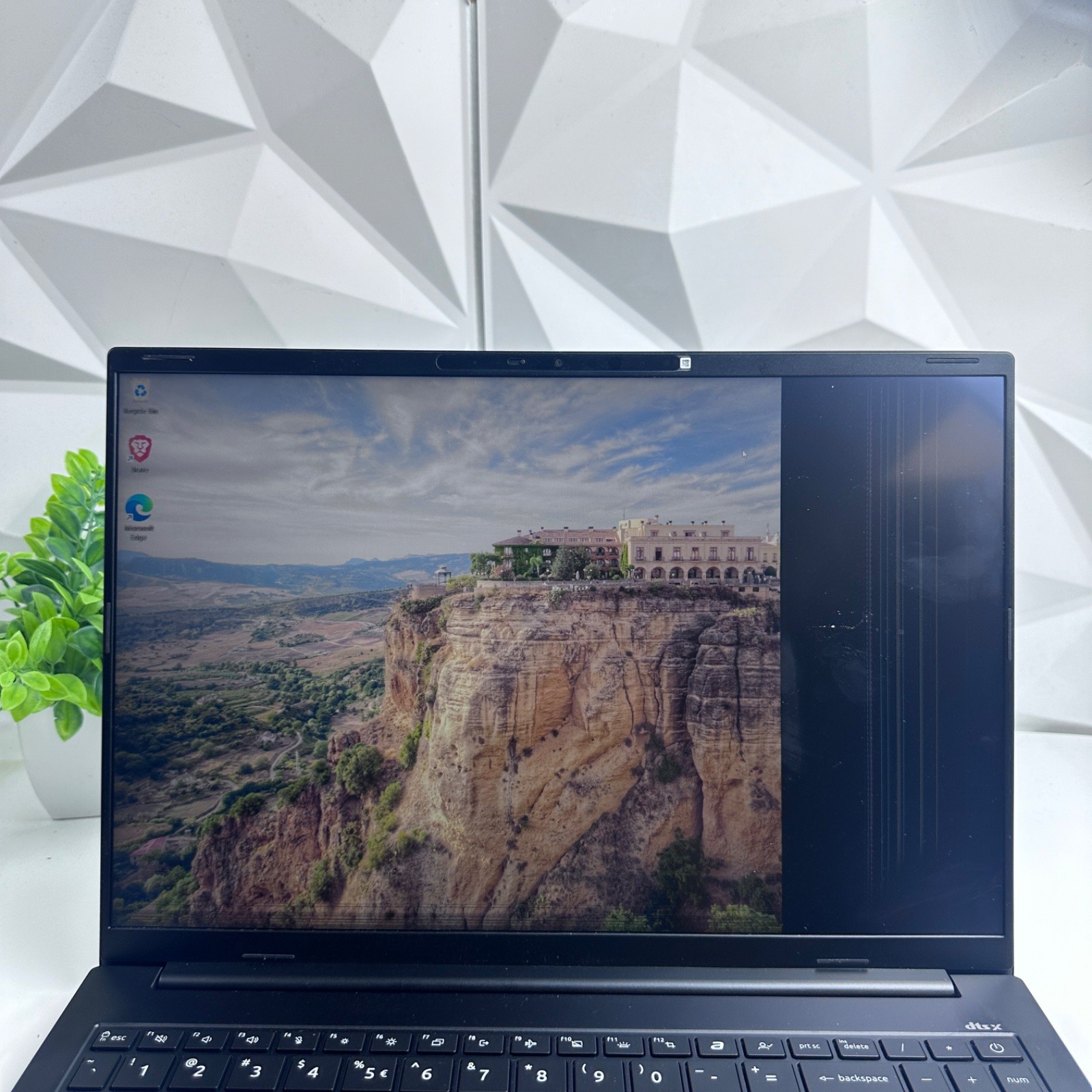 Acer Swift Go 16 AI 16″ Ryzen AI 9 465, 32GB, 1TB, Radeon 880M -DEFECTIVE SCREEN