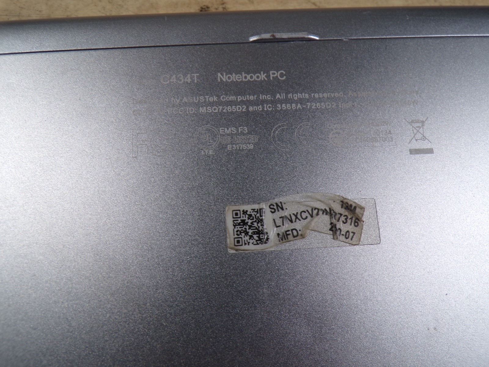 ASUS C434T I5 8TH GEN 8GB RAM **UNTESTED **NO HD/ NO CADDIE/ NO OS/ NO CHARGER *