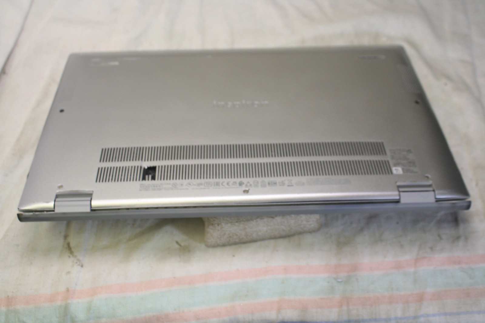 Dell Inspiron 5502 15.6 Silver FHD i7-1165G7 2.80GHz 16GB 512GB SSD