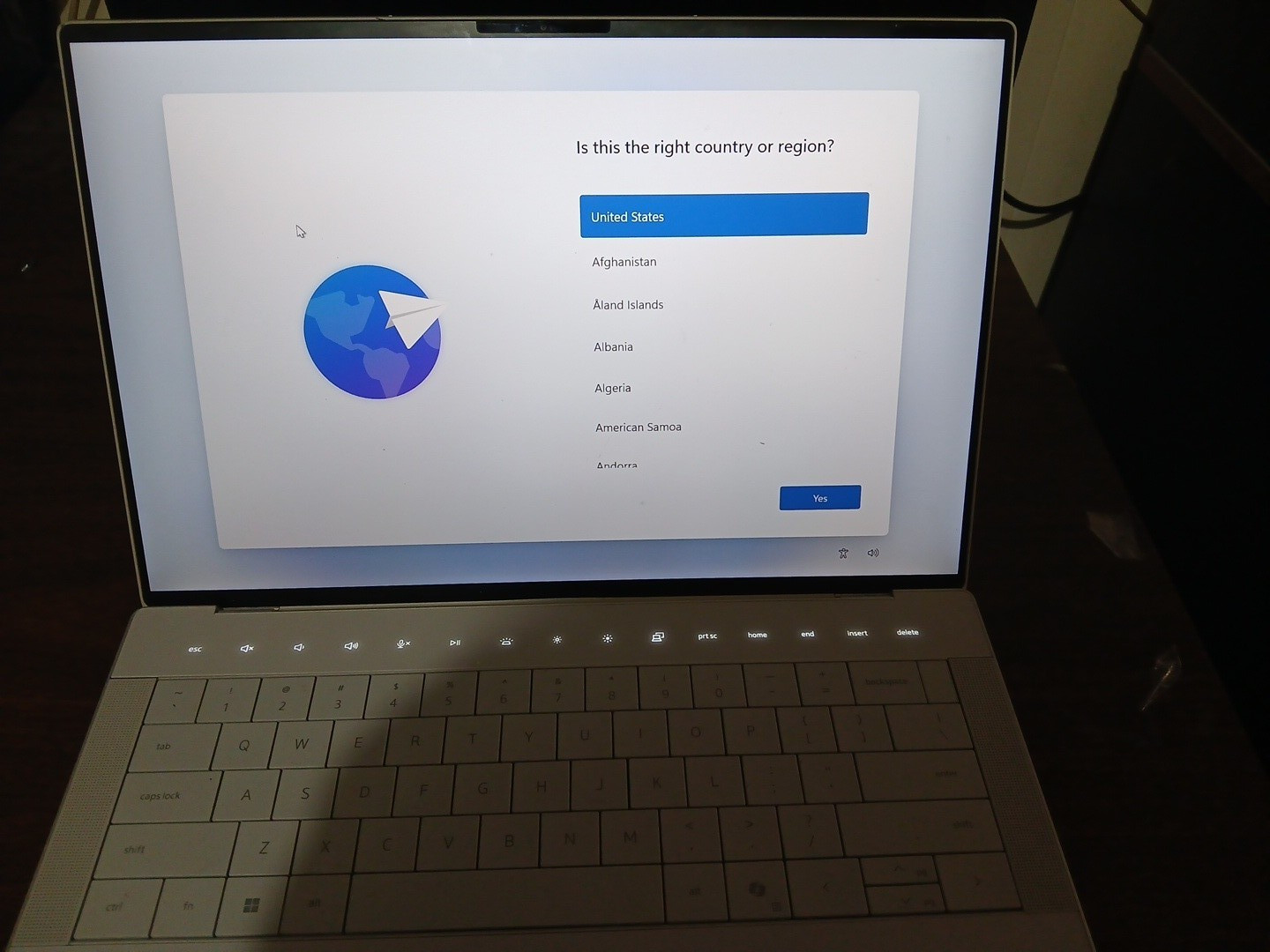 Dell XPS 14 9440 14.5″ FHD+ Intel Ultra 7 155H, 16GB RAM, 512GB SSD