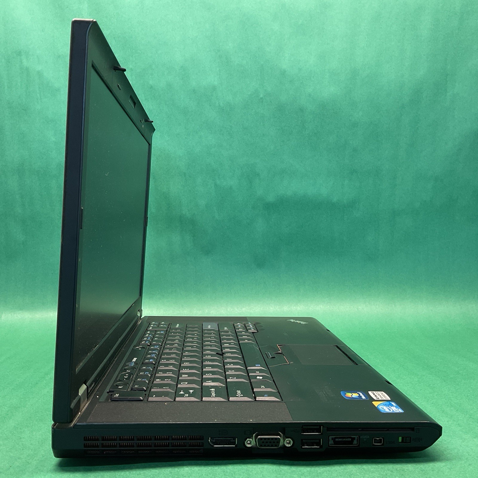 Lenovo ThinkPad T510 Intel i5 – Powers On – NO HARD DRIVE- Untested