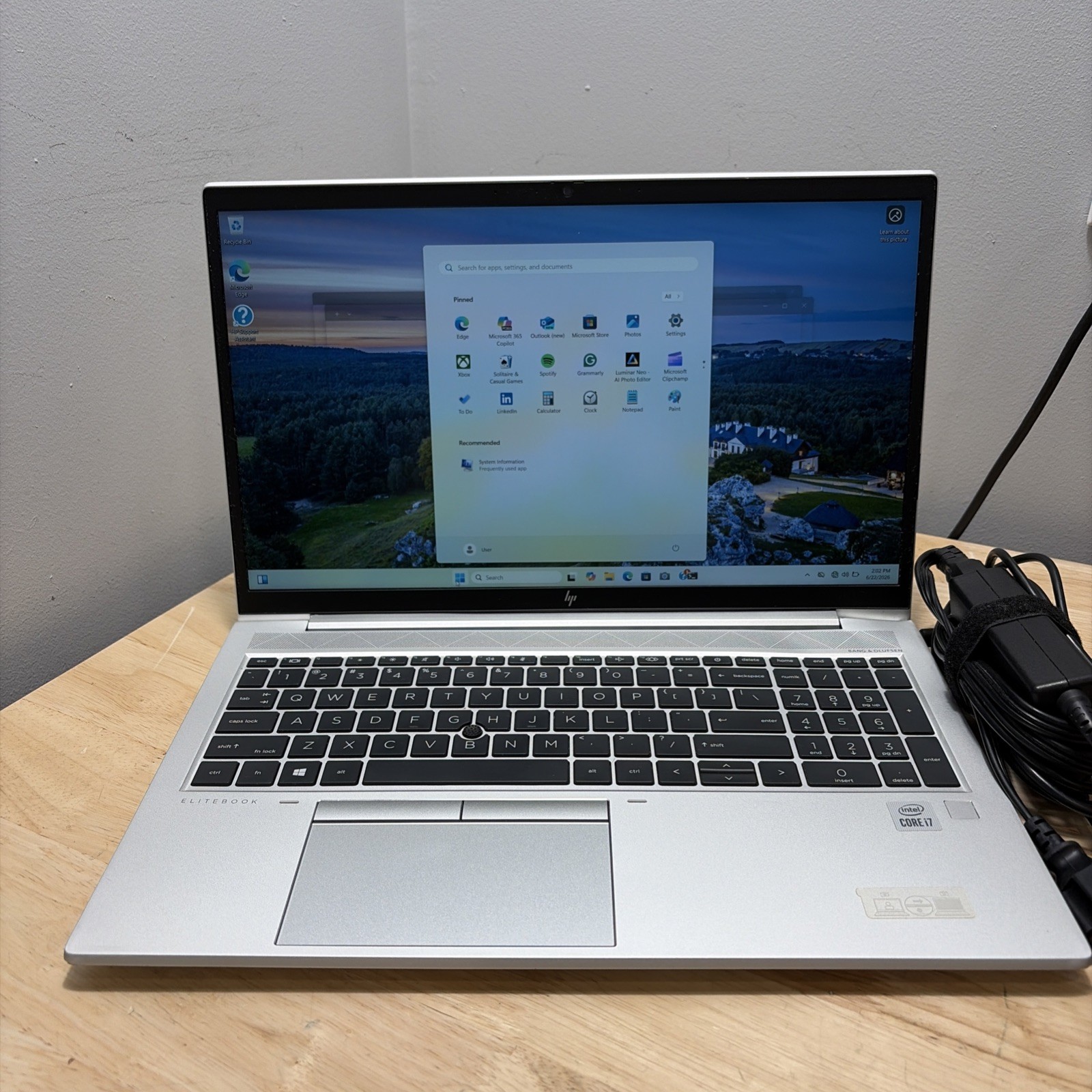 HP EliteBook 850 G7 CORE I7-10610U 1.8GHZ 32GB 256GB SSD WCAM WIFI W11 & CORD