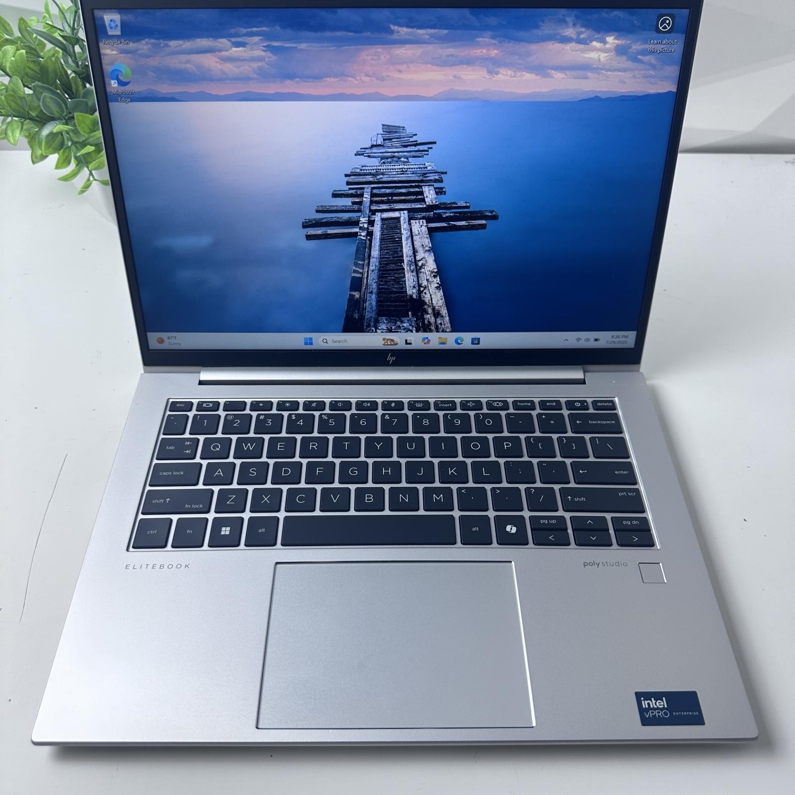 HP EliteBook 840 G11 Laptop, 14″ Touchscreen, Ultra 5 135U, 32GB RAM, 256GB SSD
