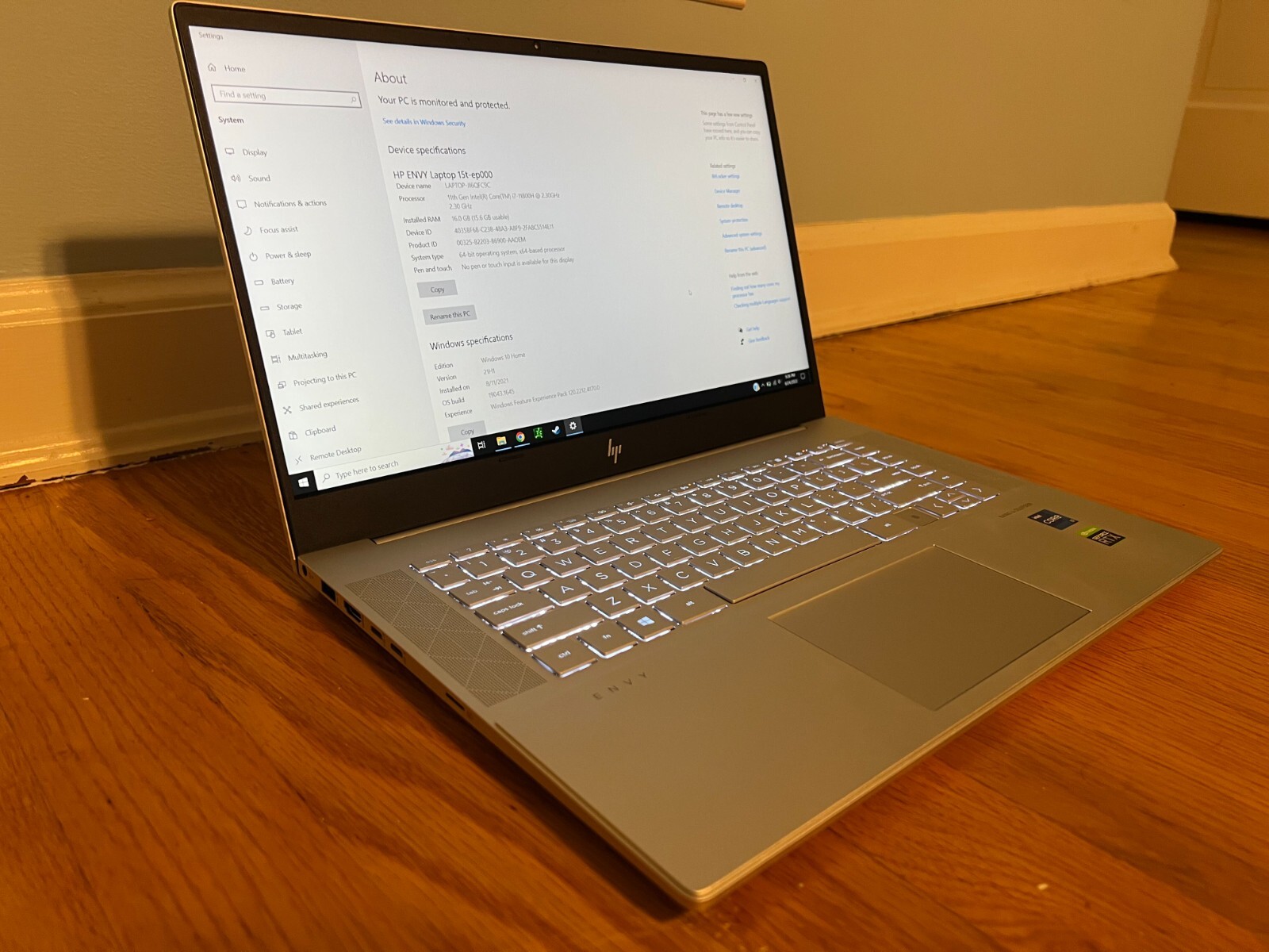 HP ENVY 15, i7-11800H, NVIDIA RTX 3050 Ti, 1 TB NVMe SSD, 16 GB RAM (Flawless)