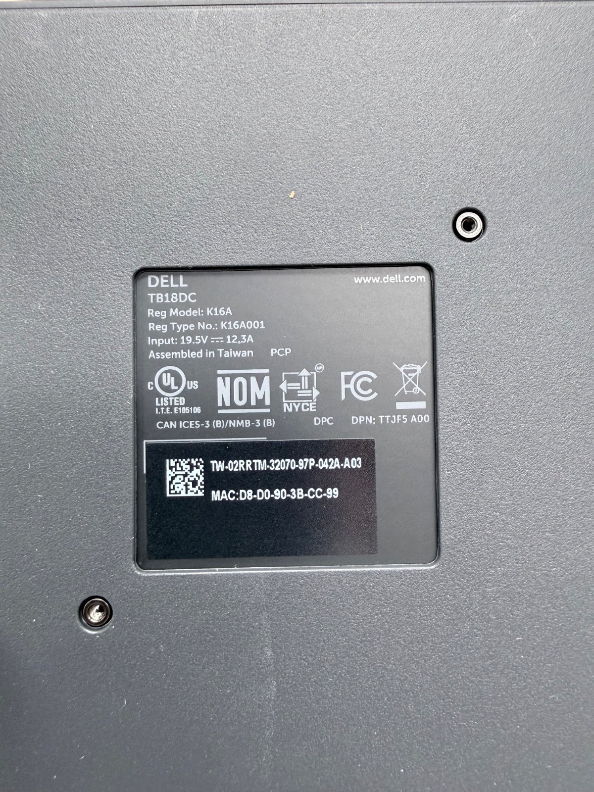 Dell Precision 3561 Laptop + Dock | i7-11800H 16GB 256GB SSD T1200 15.6″ – SP71