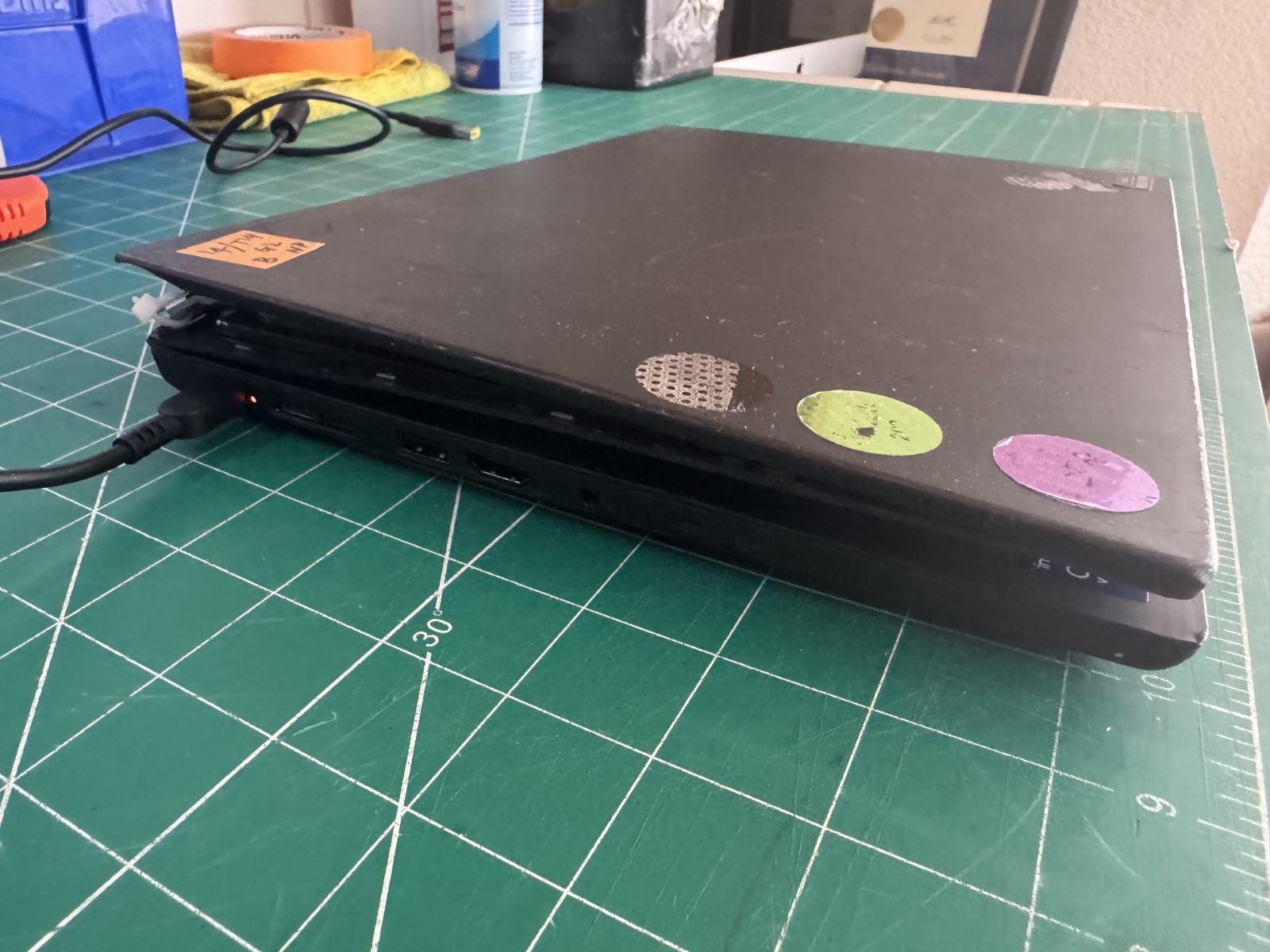 Lenovo ThinkPad T14 Gen 2 14″ i7-1155G7 3.0GHz 16GB RAM (NO SSD,AC,OS) READ