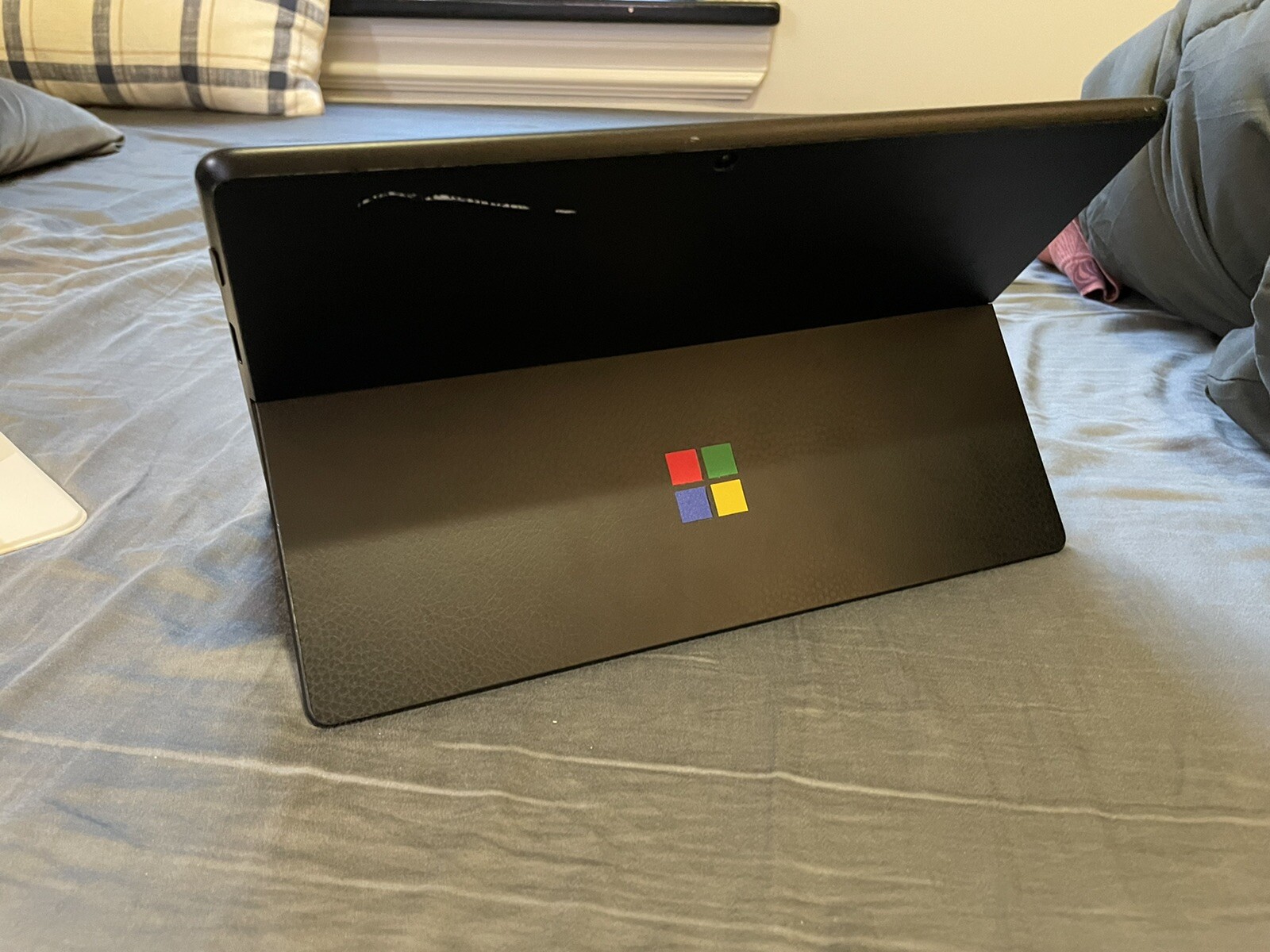 surface pro x sq1