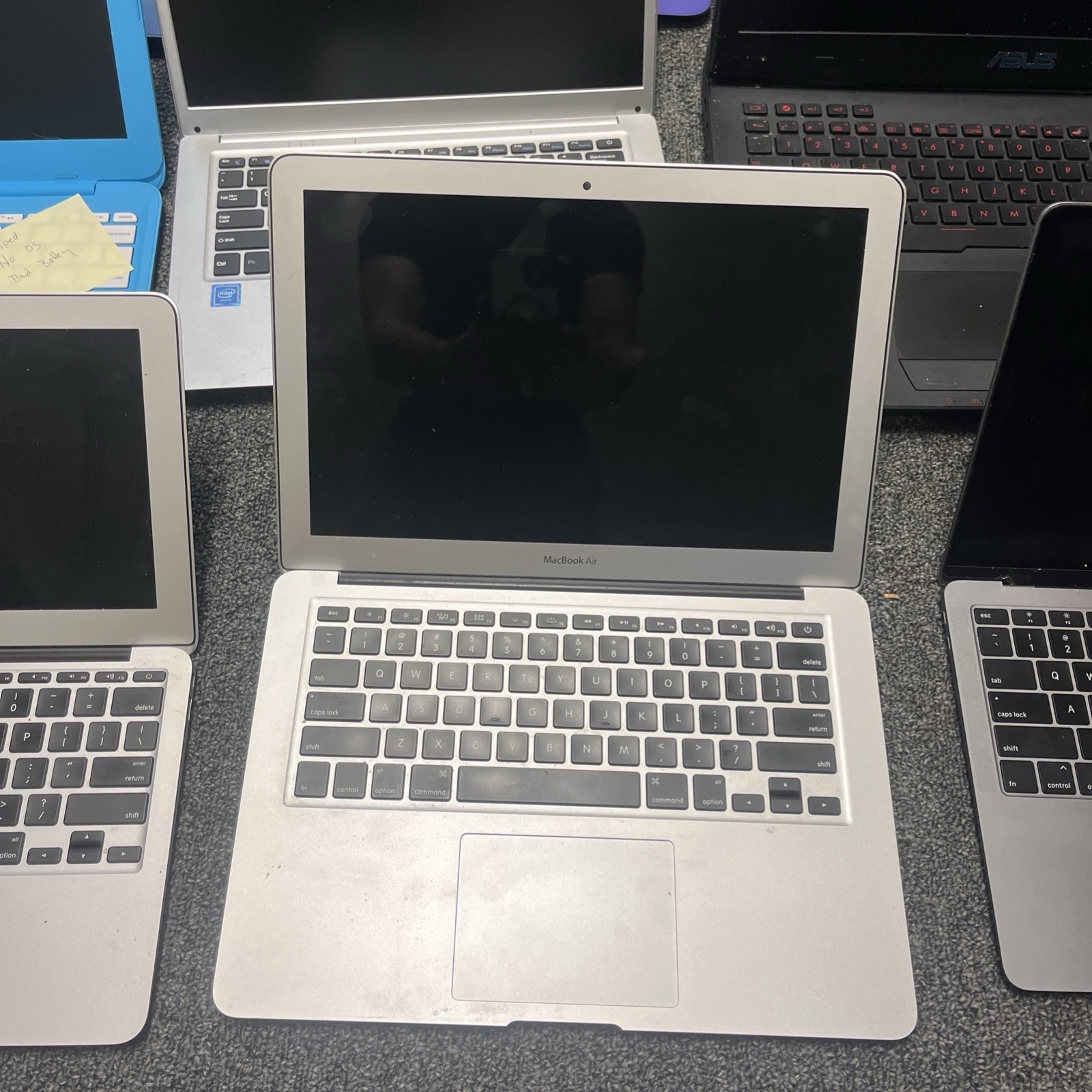 Bulk Laptop Lot 23 MacBook HP Dell ASUS Acer Laptops For Parts Repair Resale