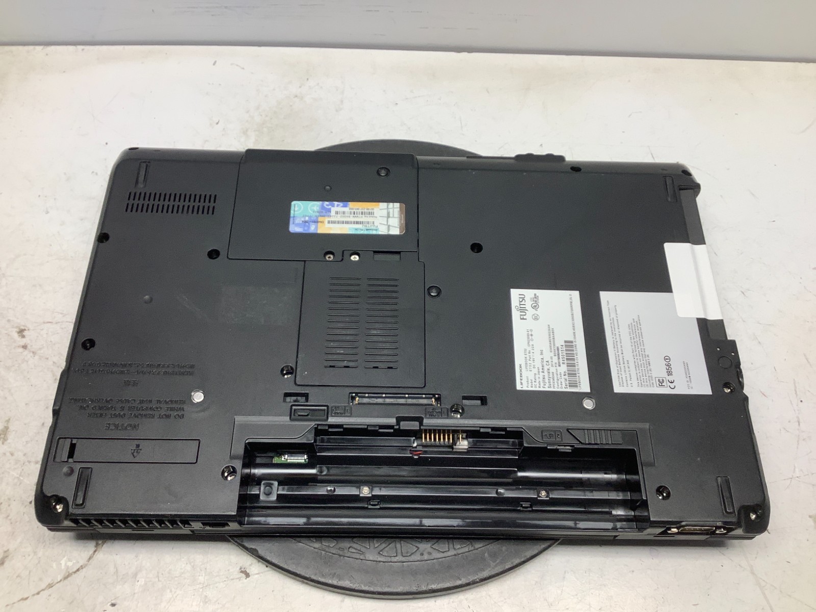 Fujitsu LifeBook E752 Intel i5-3340M 2.7GHz 8 GB NO HDD