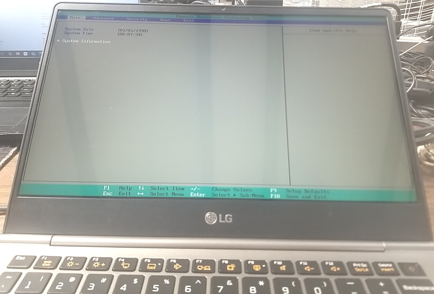 LG Gram 13Z980-A Laptop W/ i7-8550U 1.80GHz, 12GB, 256GB. *READ⬇️*