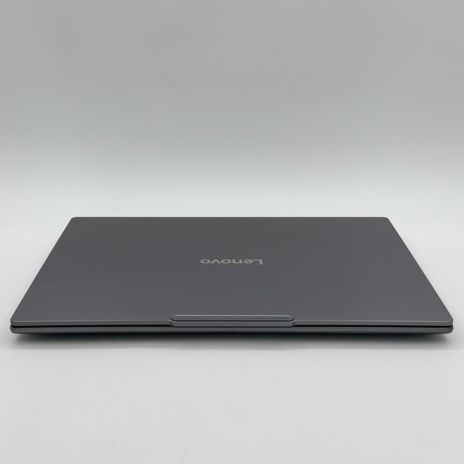 Lenovo Yoga Pro 9i 16″ 2.8K OLED Touch Ultra 9 285H RTX 5050 32GB 1TB Luna Grey