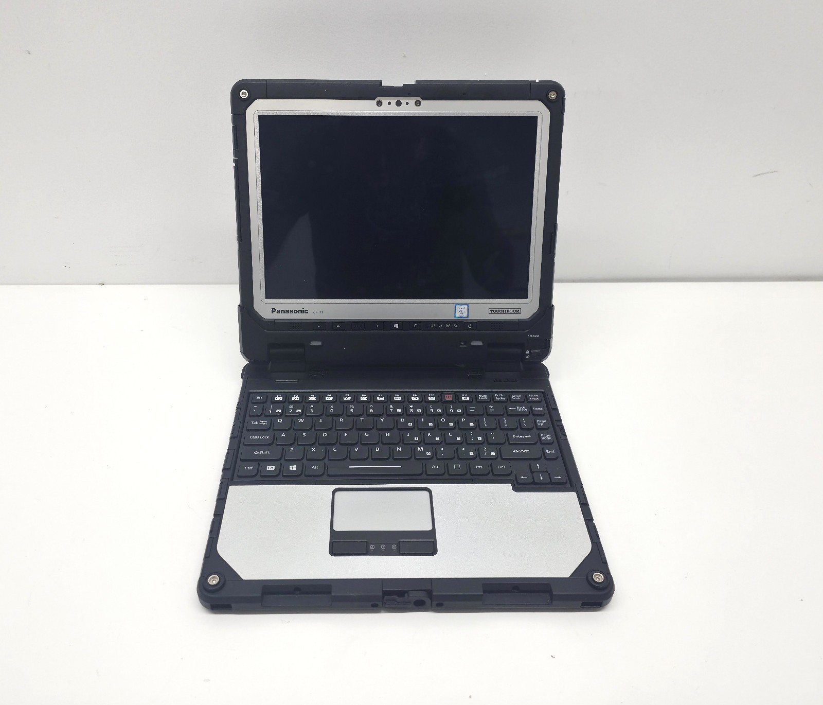 Panasonic Toughbook CF-33 Core i5 7th gen. 8GB 128GB SSD Win 11 Pro 2D Barcode