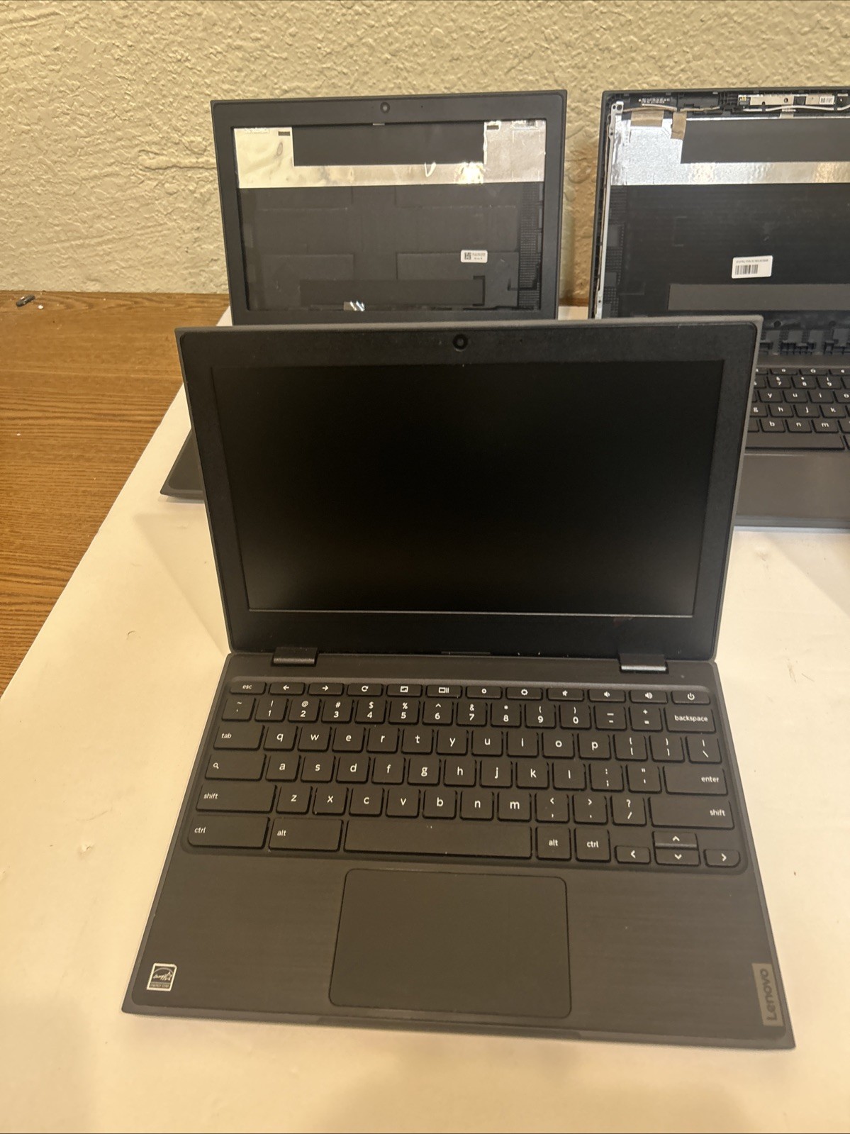 lor 5 Lenovo Chromebook 100E 2nd Gen 11.6in.((parts repair)))