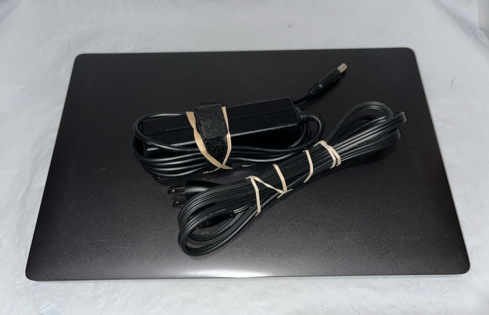 Dell Latitude 5500 15.6″ i7-8665U@1.9GHz, 16GB RAM, 256GB M2, Win 11 Pro *READ*