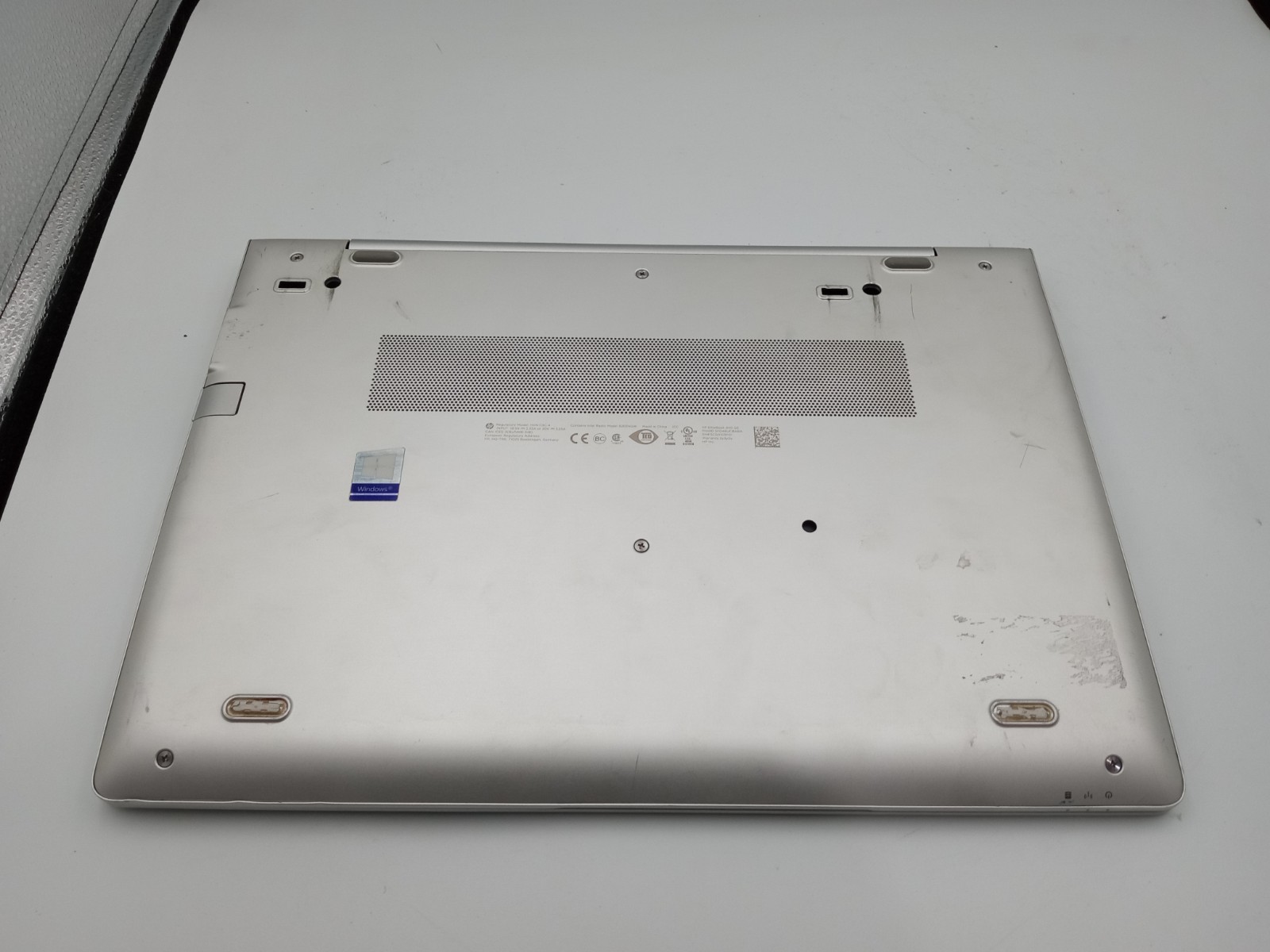 HP EliteBook 840 G5 14″ Touchscreen Intel Core i7 4GB 128GB SSD Windows 11
