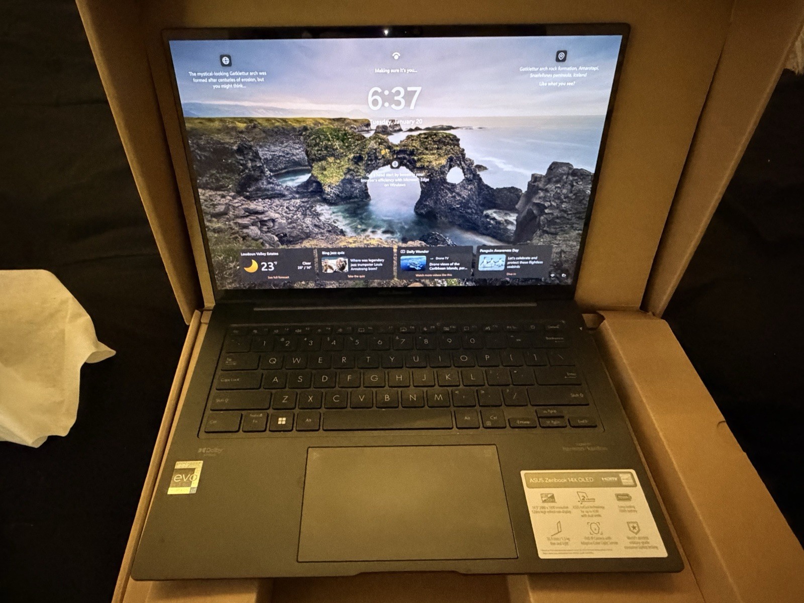 • ASUS Zenbook 14.5”. OLED Touch