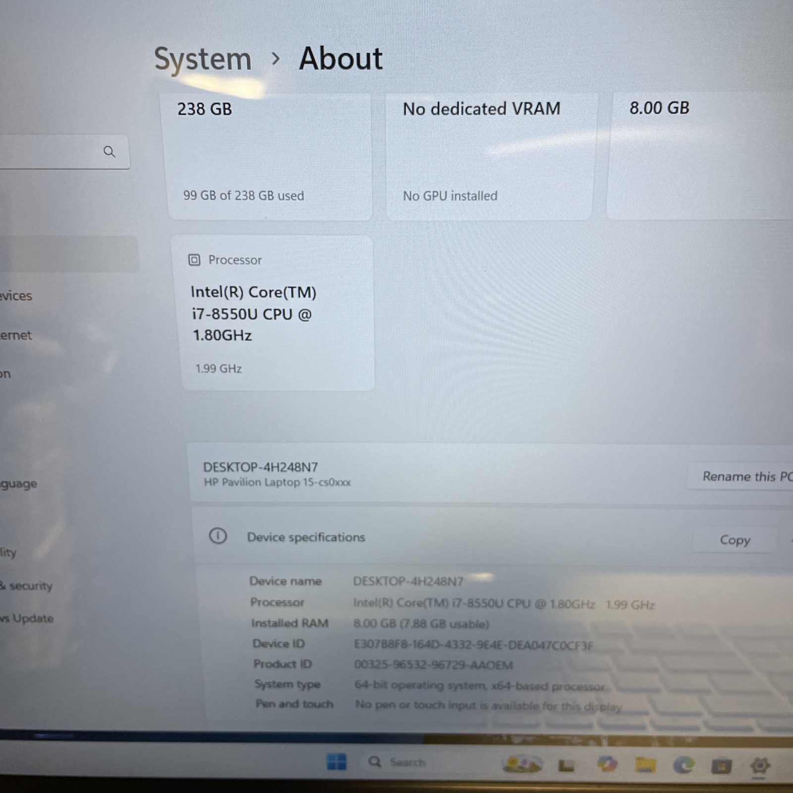 HP Pavilion 15-cs0064st _ i7-8550U @ 1.8 _ 8GB RAM _ 256GB SSD _ W11H