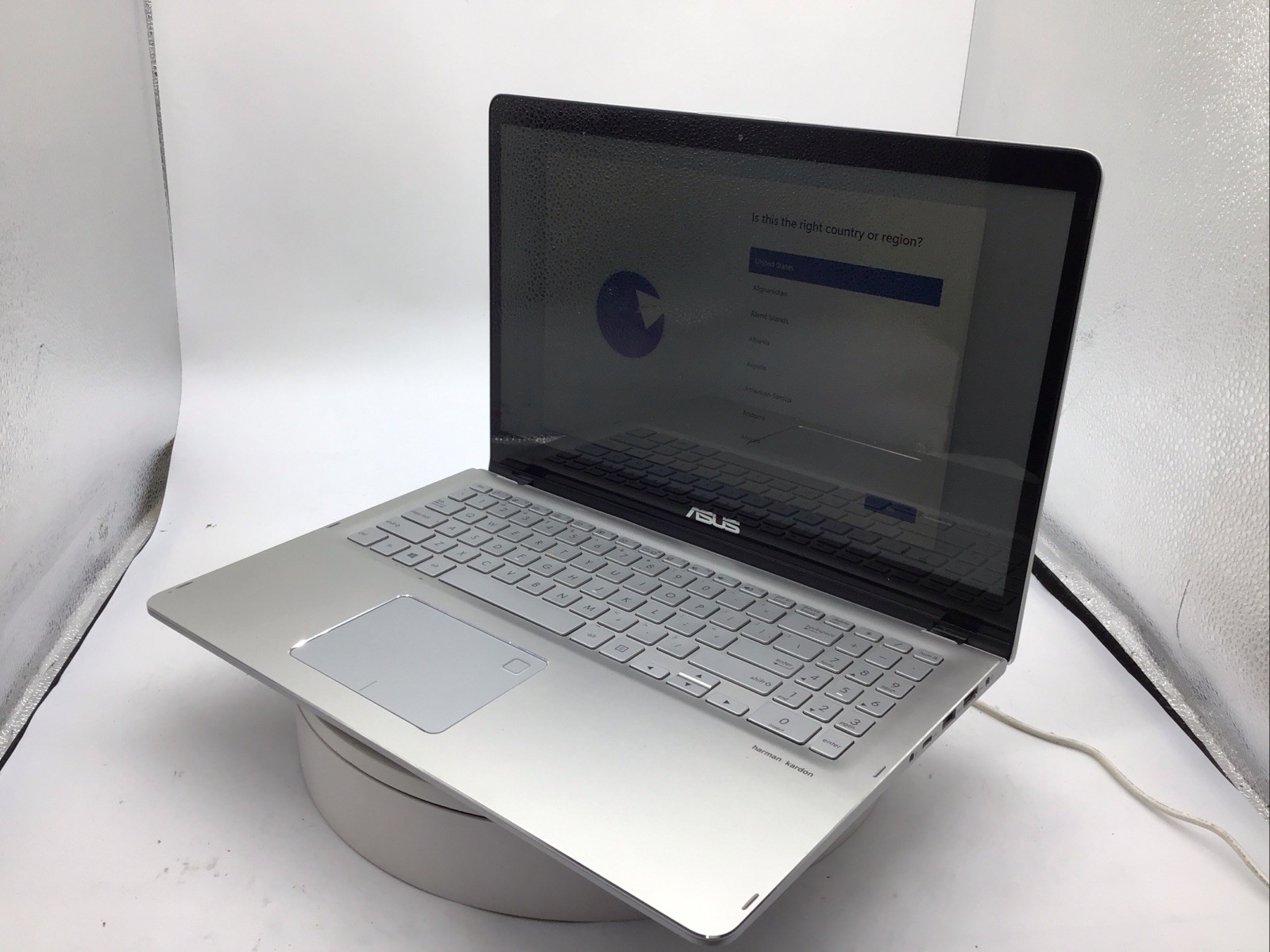 ASUS Q505UAR 15.6″ Laptop i5-8250U 16GB RAM 512GB SSD Win11Pro USED READ