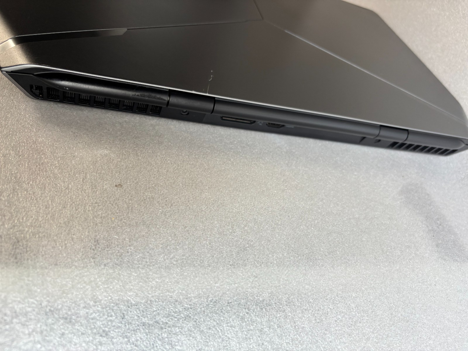 ALIENWARE 17 R3 GAMING i7-6700HQ 2.6GHZ RAM 8GB SSD 512GB NVIDIA GTX 970M