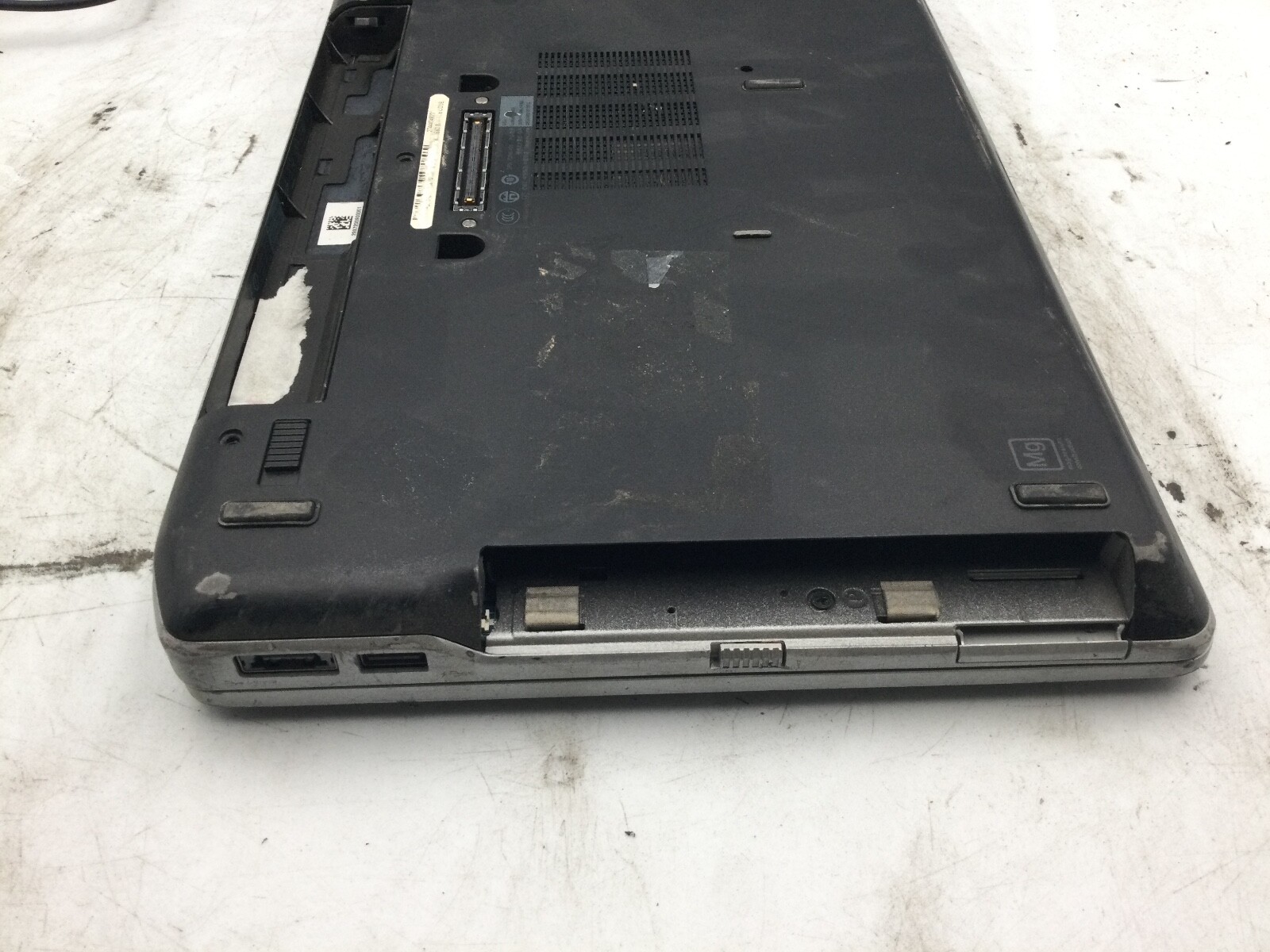 DELL LATITUDE E6330 – FOR PARTS – INTEL CORE I5 – NO RAM – NO KEYBOARD- READ -BB