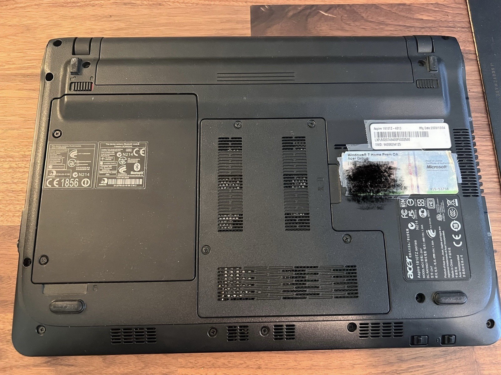 Acer 1810TZ Laptop Excellent Condition, Includes Power adapter. OS NOT loaded