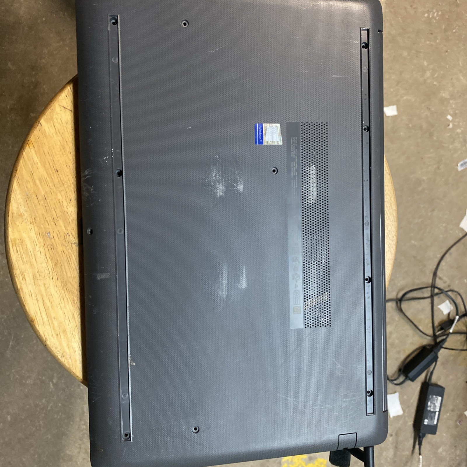 HP 255 G7 Ryzen 3 2200u 2.5GHz, 8GB Ram, 256GB SSD, Windows 11
