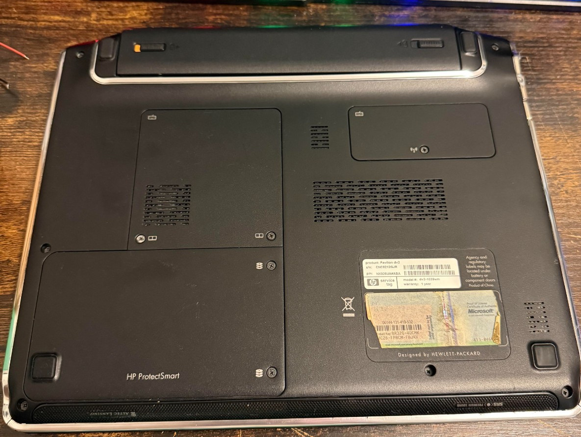 Nice! HP PAVILION dv2-1039wm 500GB HDD 12.1″ 4GB Ram, read free ship