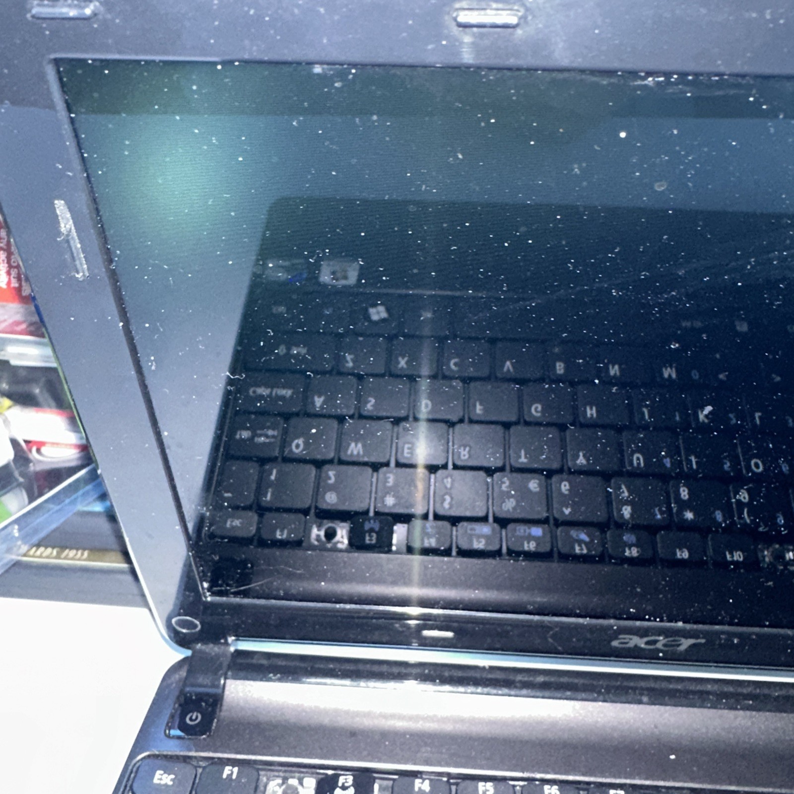 Acer Aspire One D257 10.1” Netbook Intel Atom 1GB RAM Windows 7 Starter