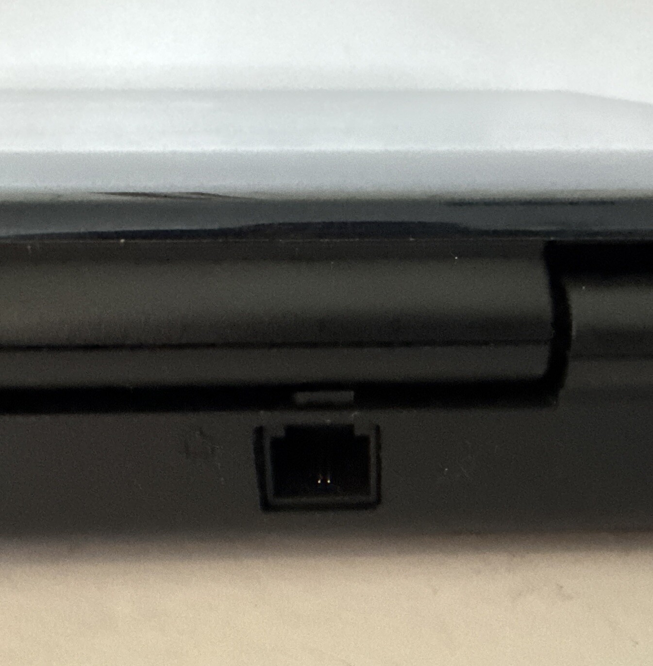Toshiba Satellite Laptop PSLC8U-03701Q 3GB SDRAM 250GB Hard Drive Read