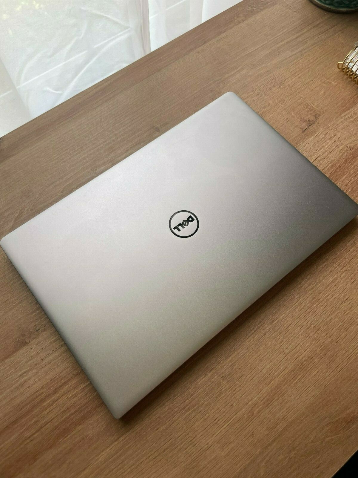 Dell XPS 13 9350 Signature Edition with Touch Excellent Used Condition