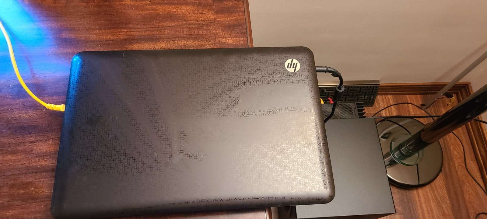 HP PAVILION DV7T- entertment PC 17.3″ intel CORE i7-740QM 640GB-HD,2 8GB DDR Mem