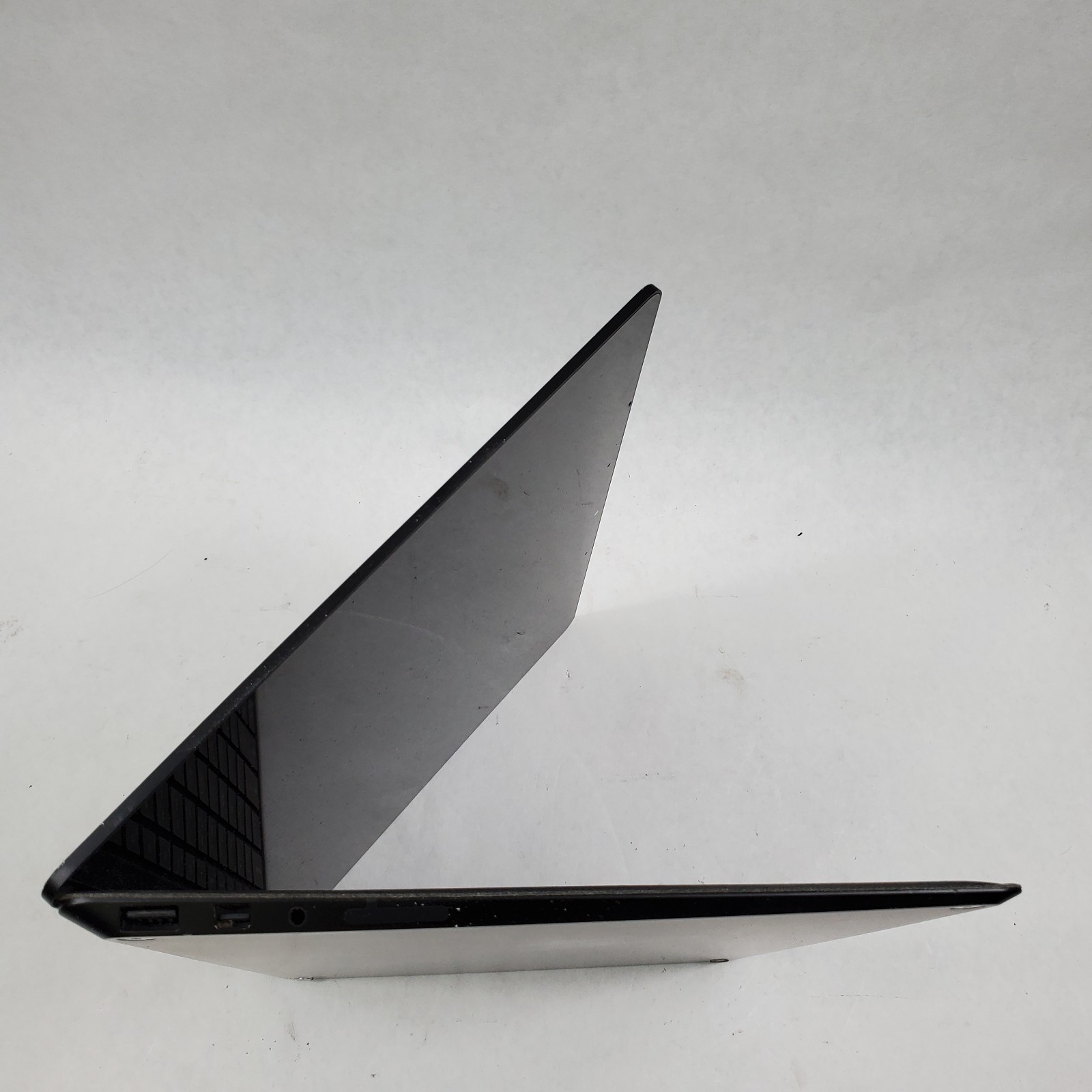 MICROSOFT Surface Laptop 2 1769 Intel Core i7-8650U 16GB RAM 512GB SSD NO OS