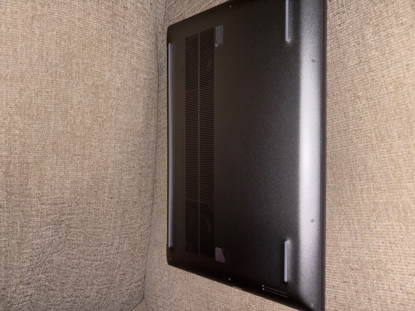 Dell 5690 16″ Intel Ultra 7 165H Touch OLED 32GB RAM 1tb Ssd WORTH 2x ASK PRICE