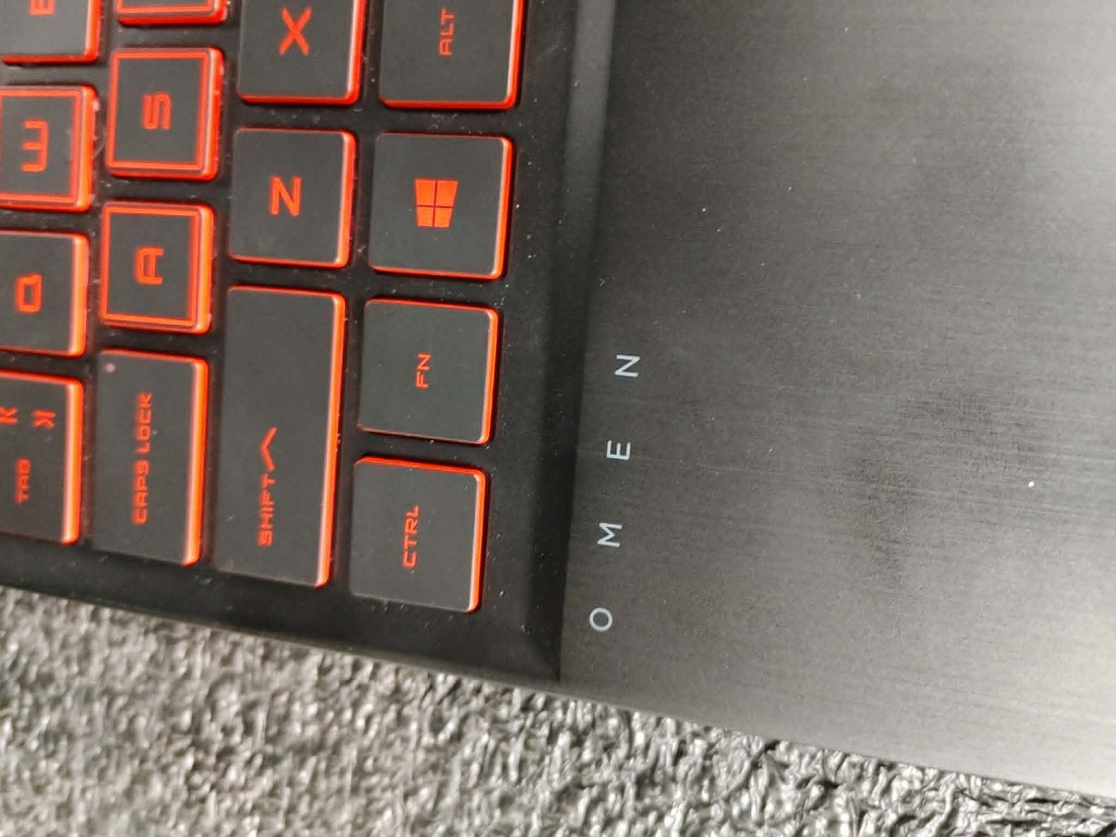 HP Omen 15-DH0XXX Intel i9-9880H 2.30GHz 16MB 512GB RTX 2080 4K Screen Notebook