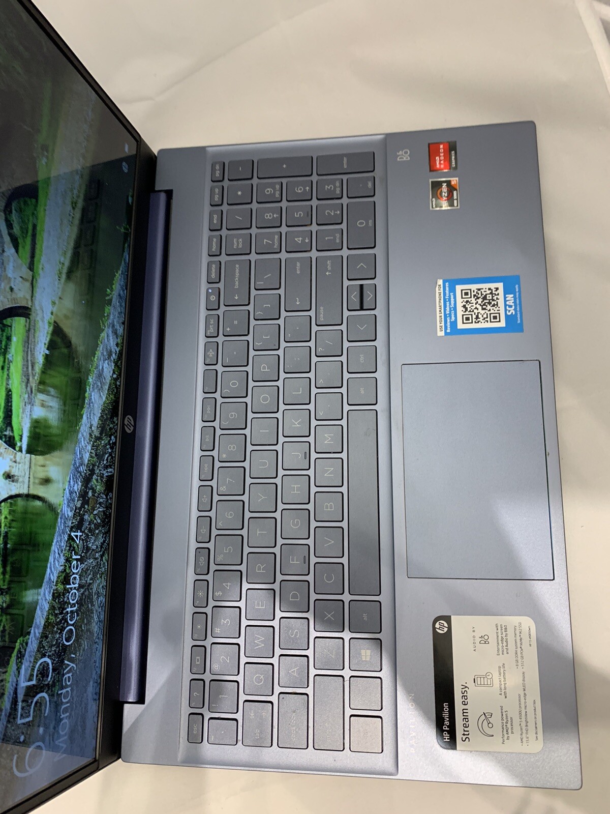 HP Pavillion 15 15-eh0050wm 15.6 inch 103456-1 JE