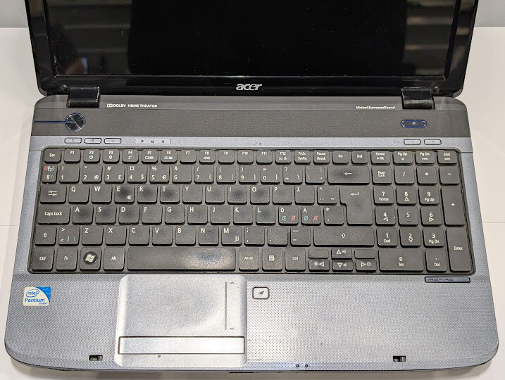 Acer Aspire 5738z – Not Tested, No RAM/HDD, Signs of Use