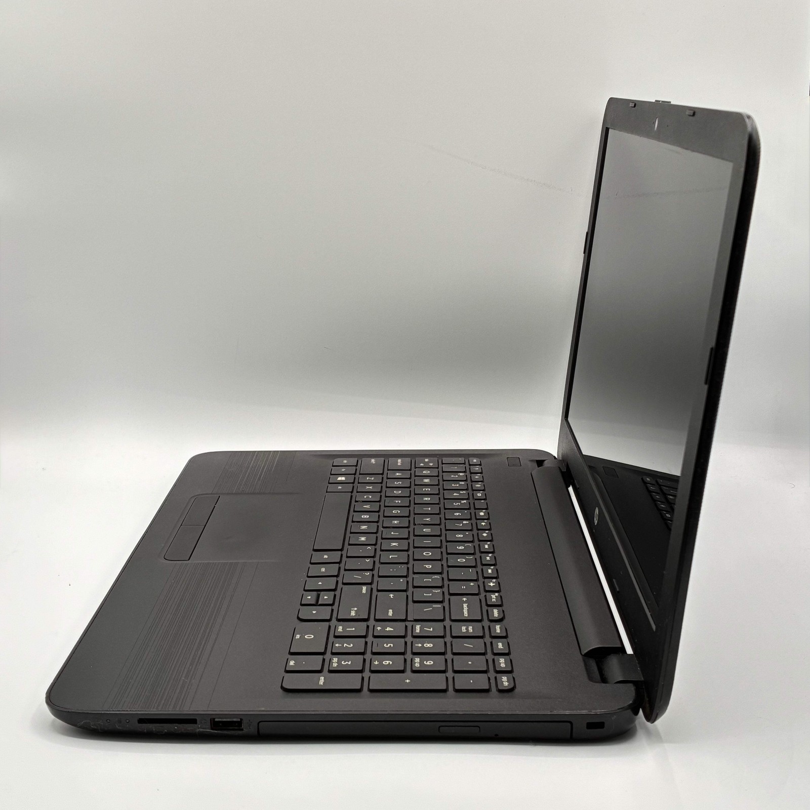 HP 15-BA009dx AMD A6 4GB 500GB HDD Black