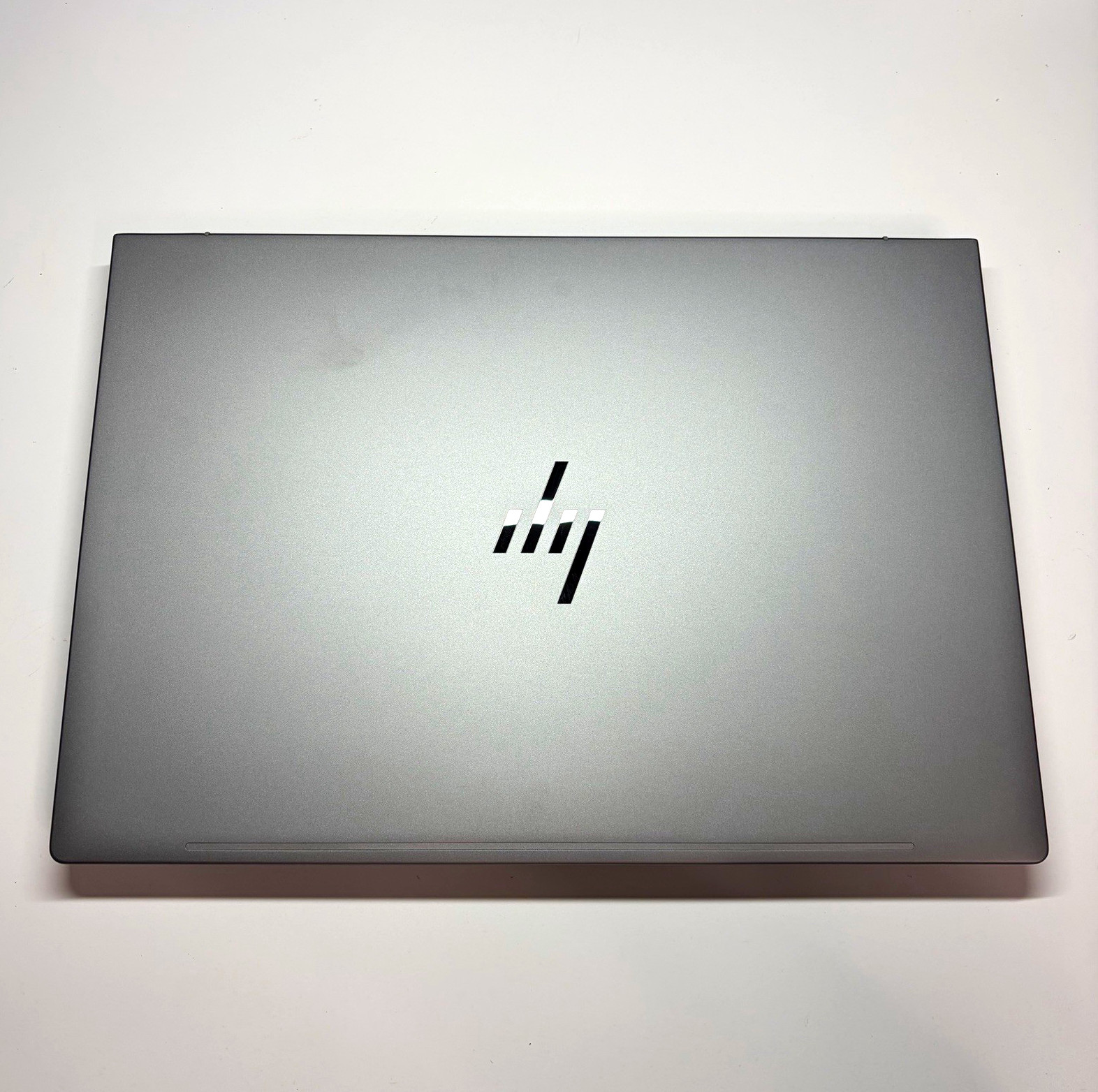 HP ZBook X G11 16″ Intel Core Ultra 7 , 32GB . 1TB SSD , Win 11