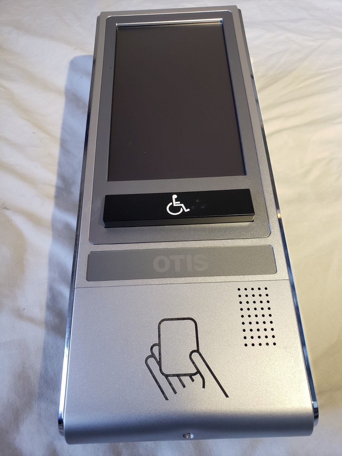 OTIS 360 DESTINATION TOUCHPAD TERMINAL MODEL XCA23505B997-1-1-1-2