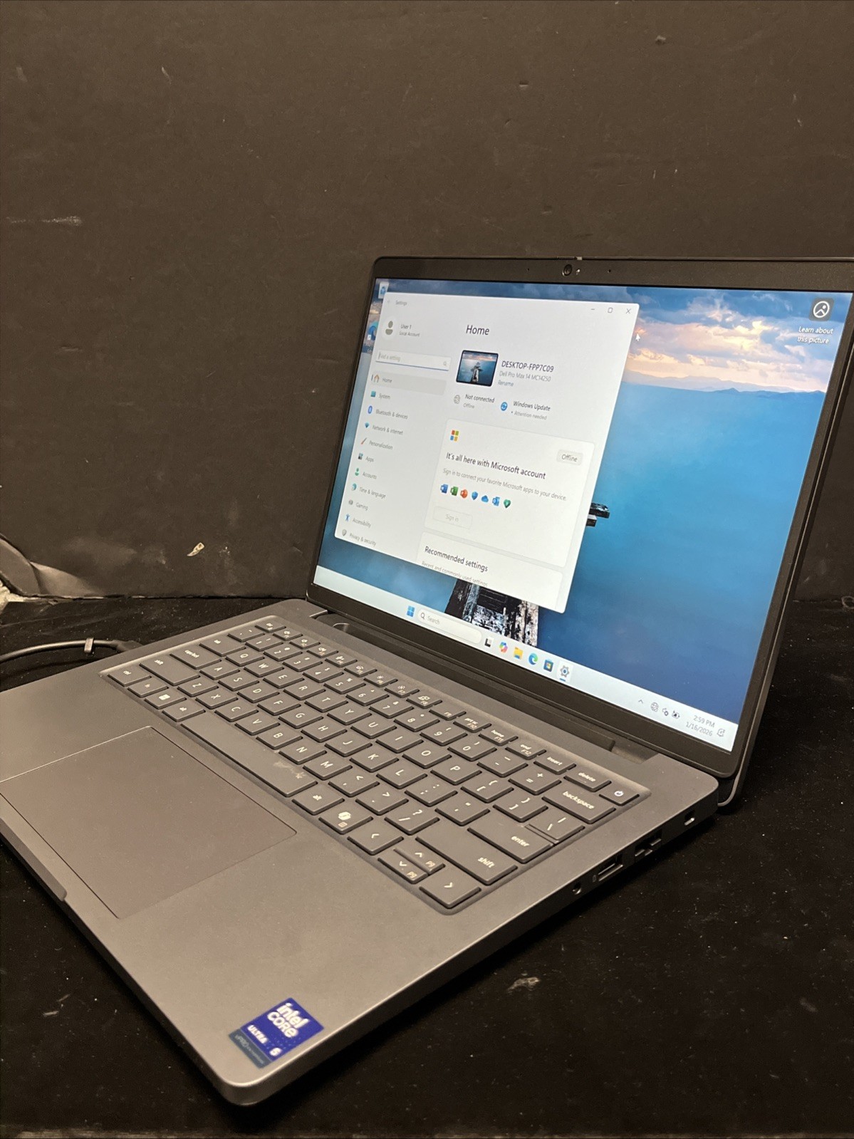 Dell Pro Max 14 16GB Ram 512GB SSD Arc Pro 140T W/ Charger