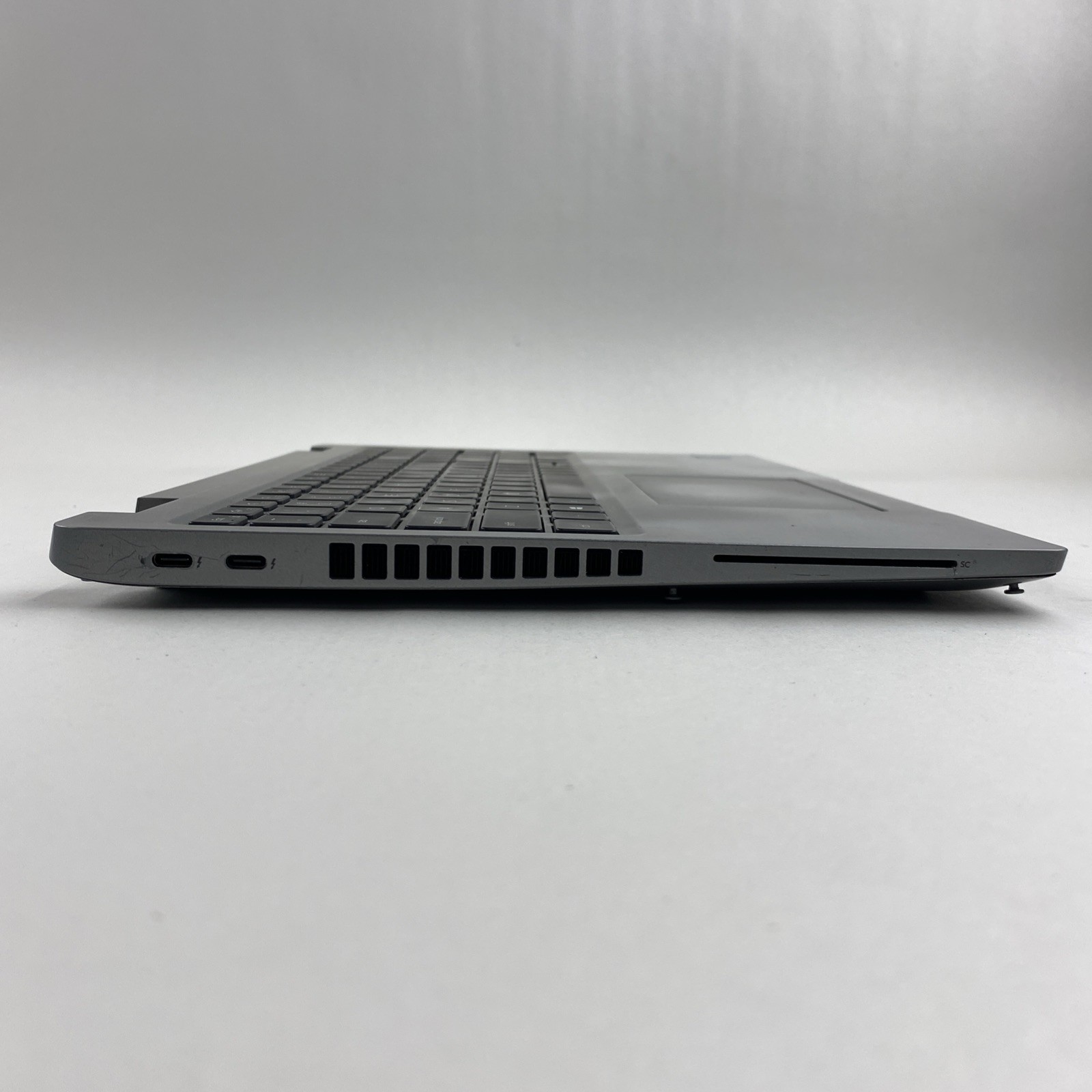 Dell Latitude 5520 i7-1185G7 3.00GHz 16GB RAM No Battery No HDD No OS No Screen