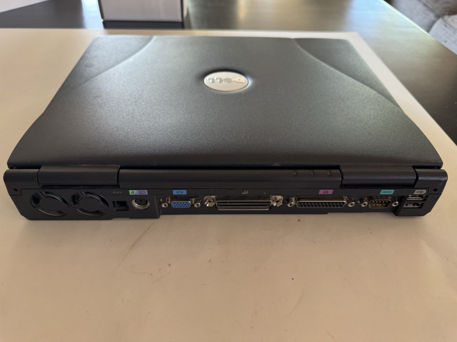 Dell Latitude C800 Laptop Pentium III 850Mhz 256MB 20GB 15″ Windows 2000 Working